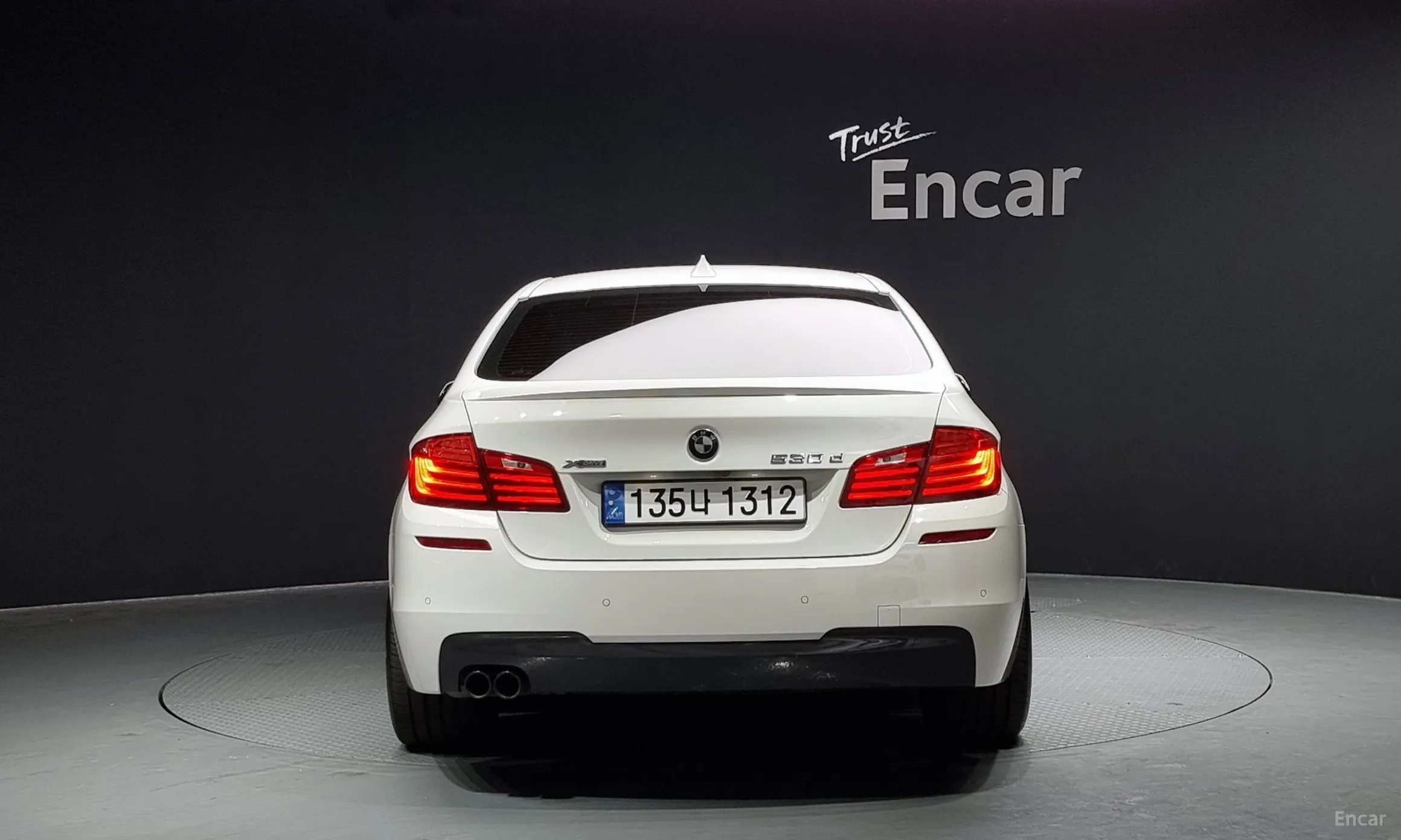BMW 5 Series (F10) превью 3