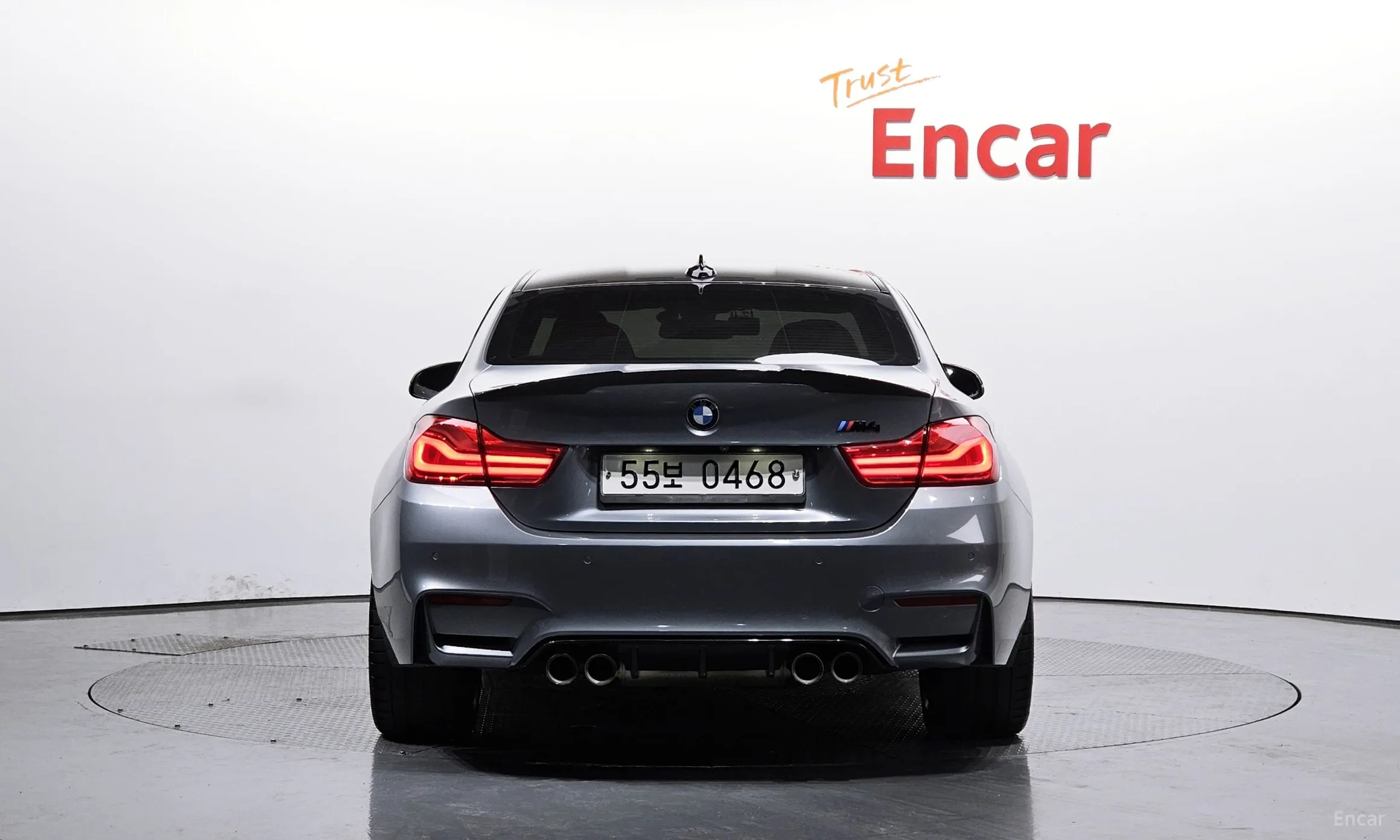 BMW M4 (F82) превью 3