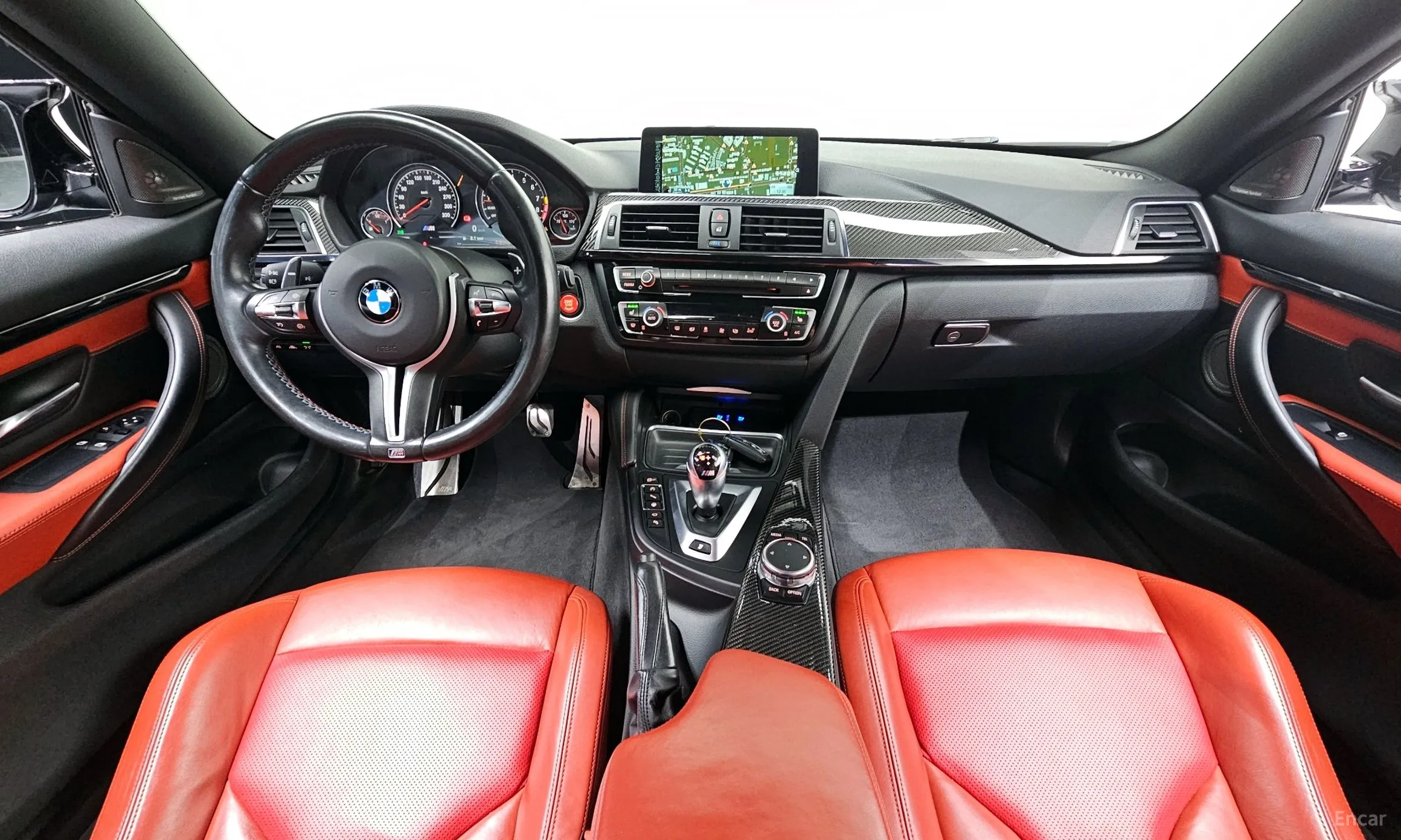 BMW M4 (F82) превью 4