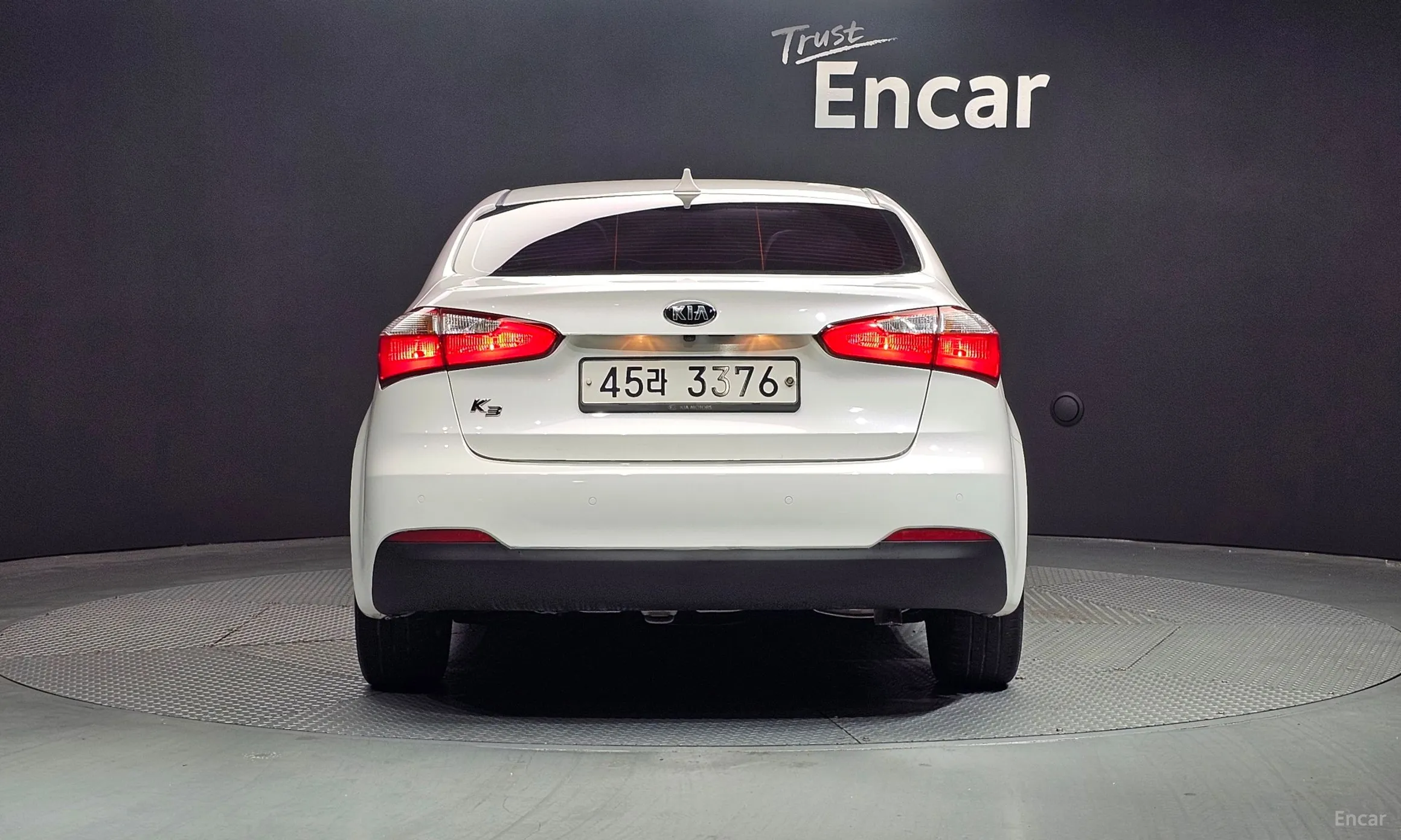 Kia K3 превью 3