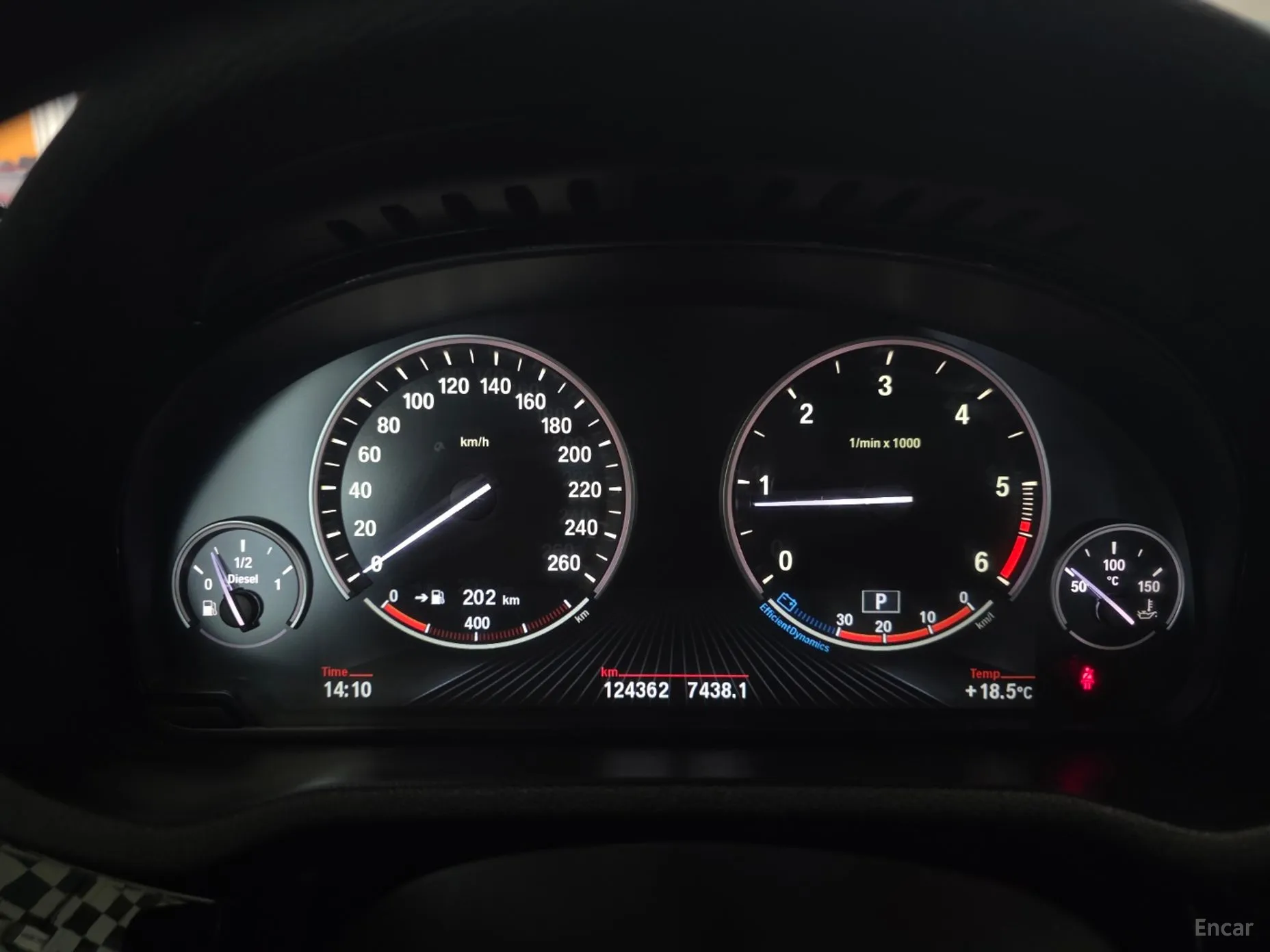 BMW X4 (F26) превью 4