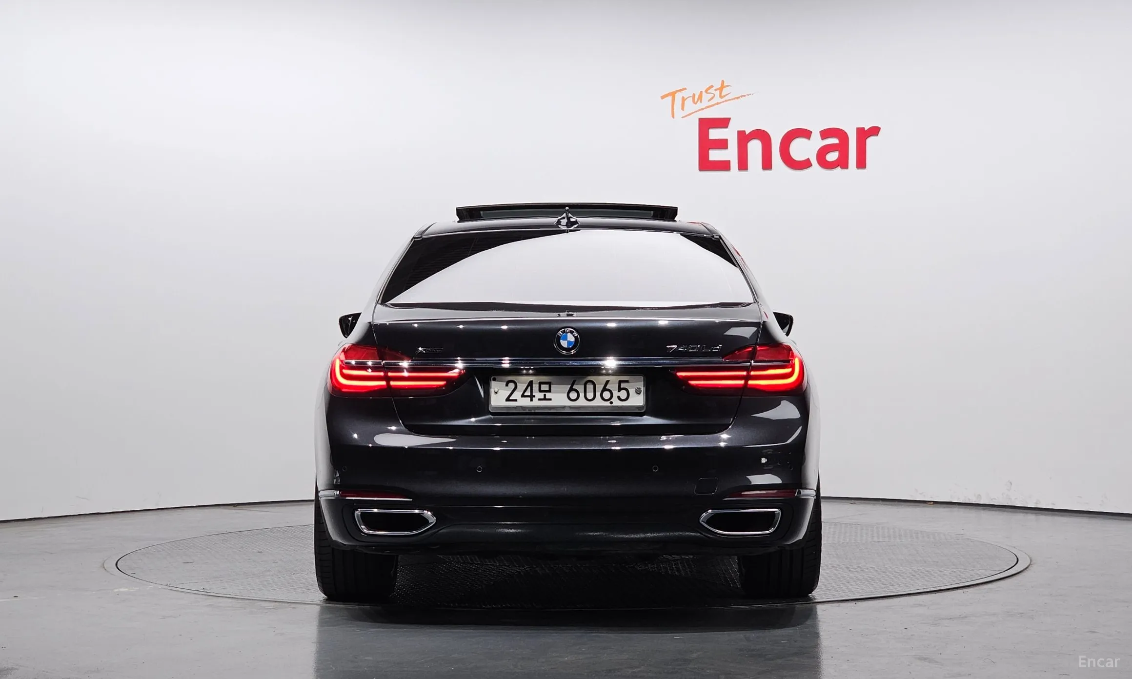 BMW 7 Series (G11) превью 3