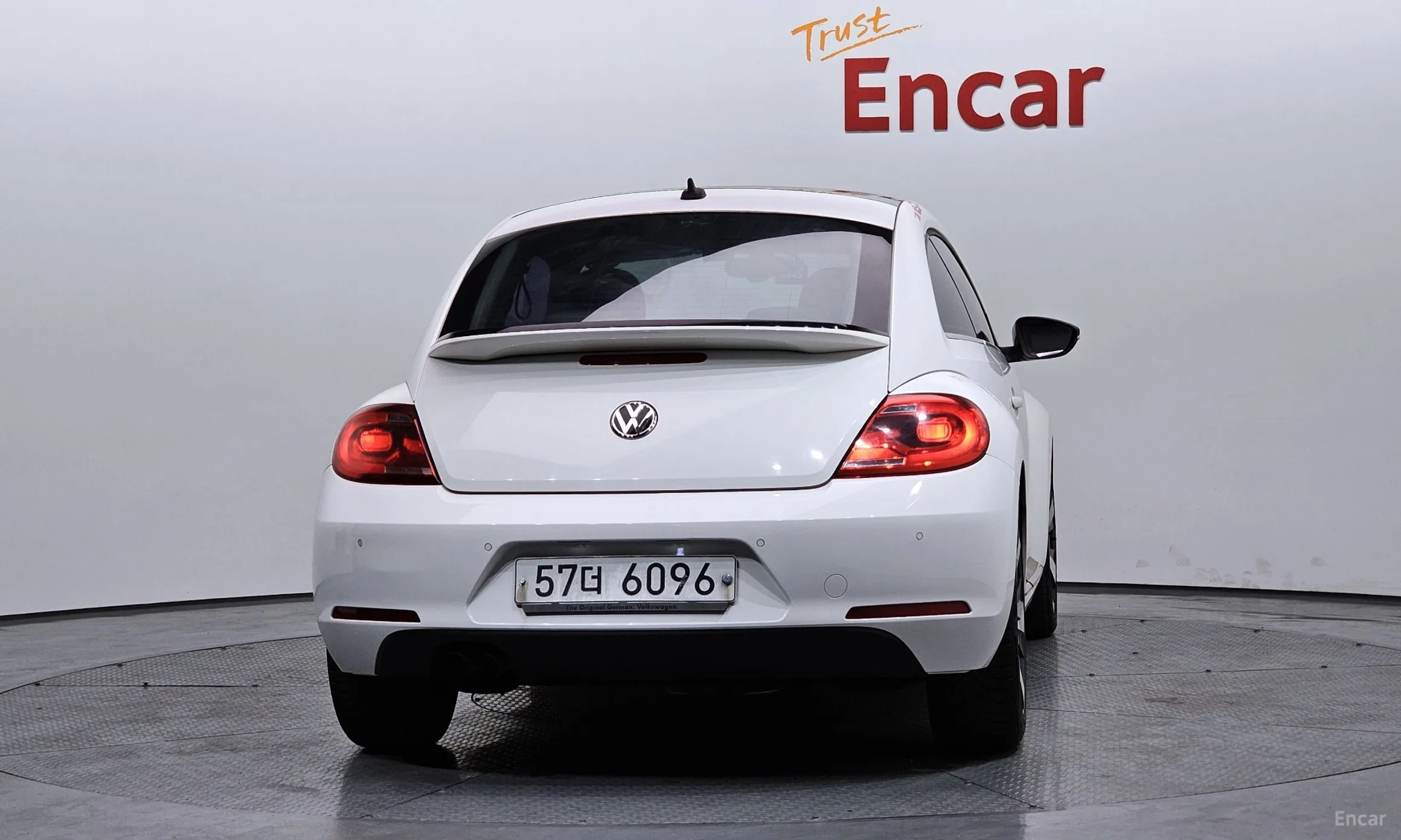 Volkswagen The Beetle превью 3