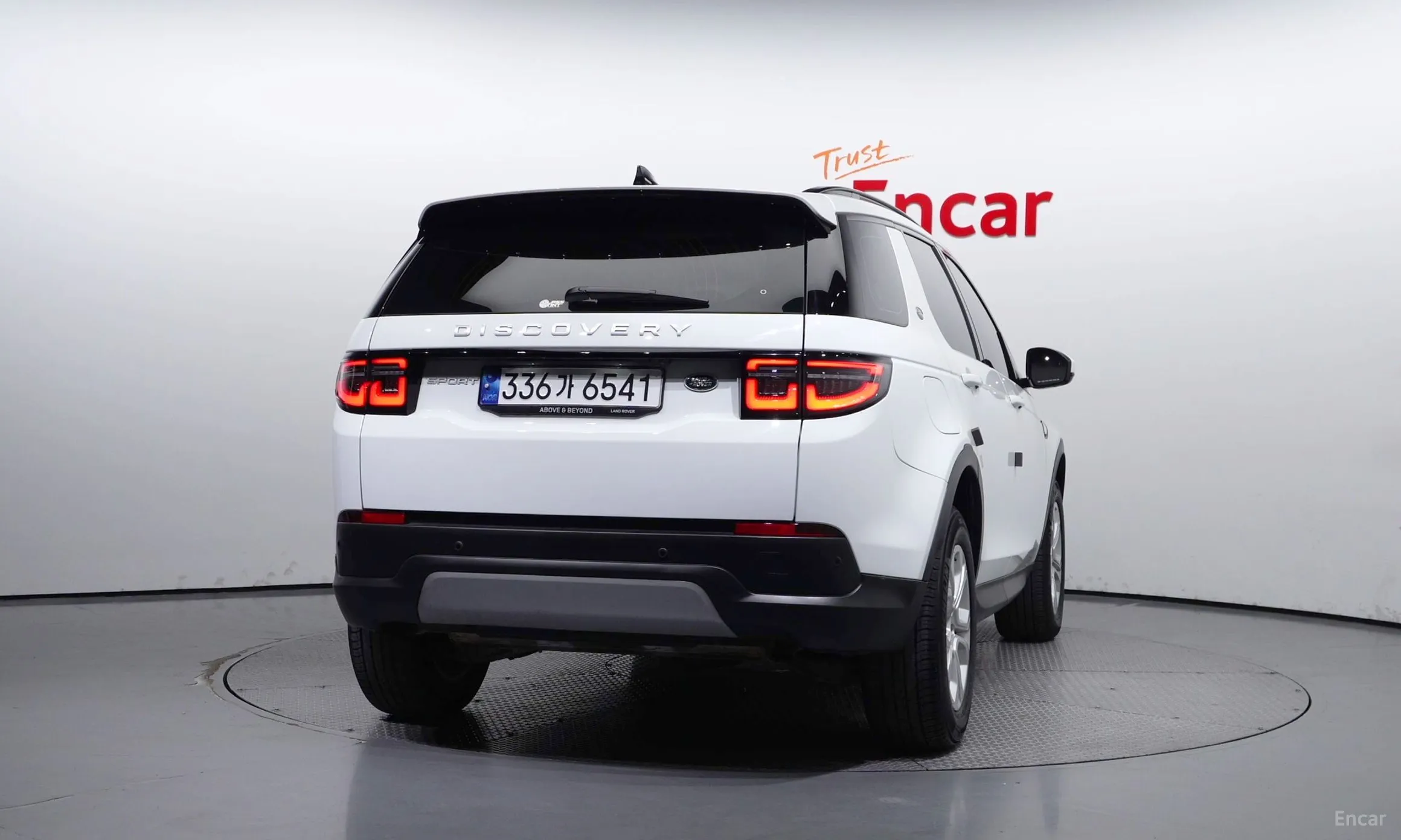Land Rover Discovery Sports превью 3