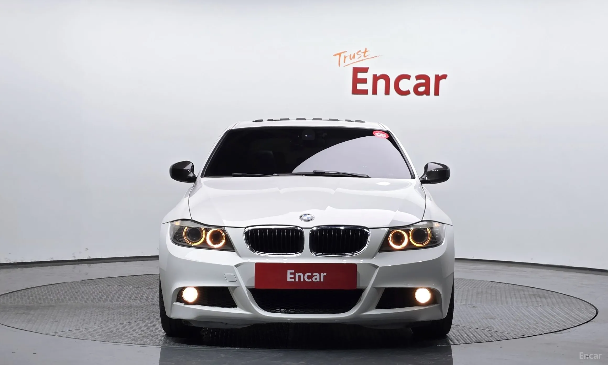 BMW 3 Series (E90) превью 2