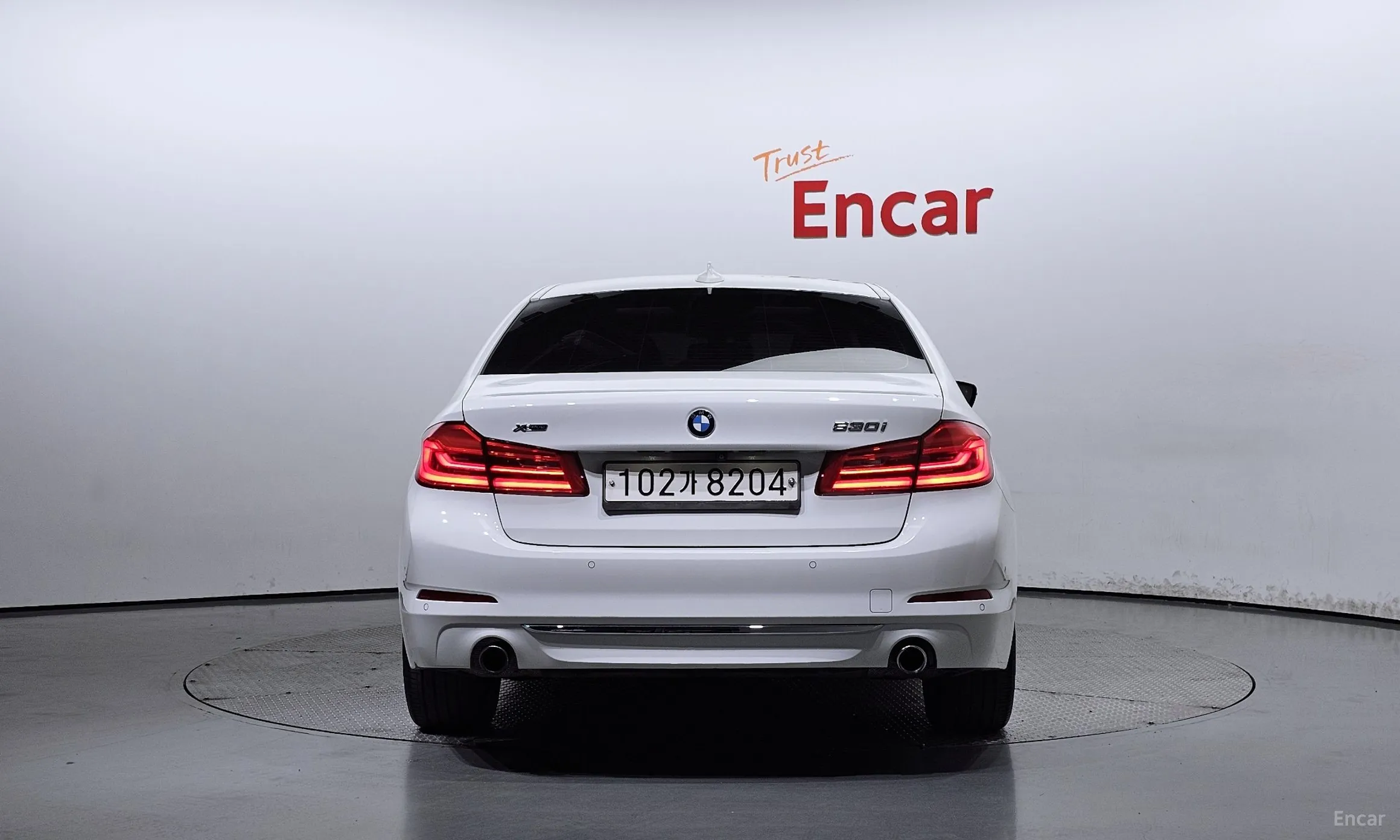 BMW 5 Series (G30) превью 3