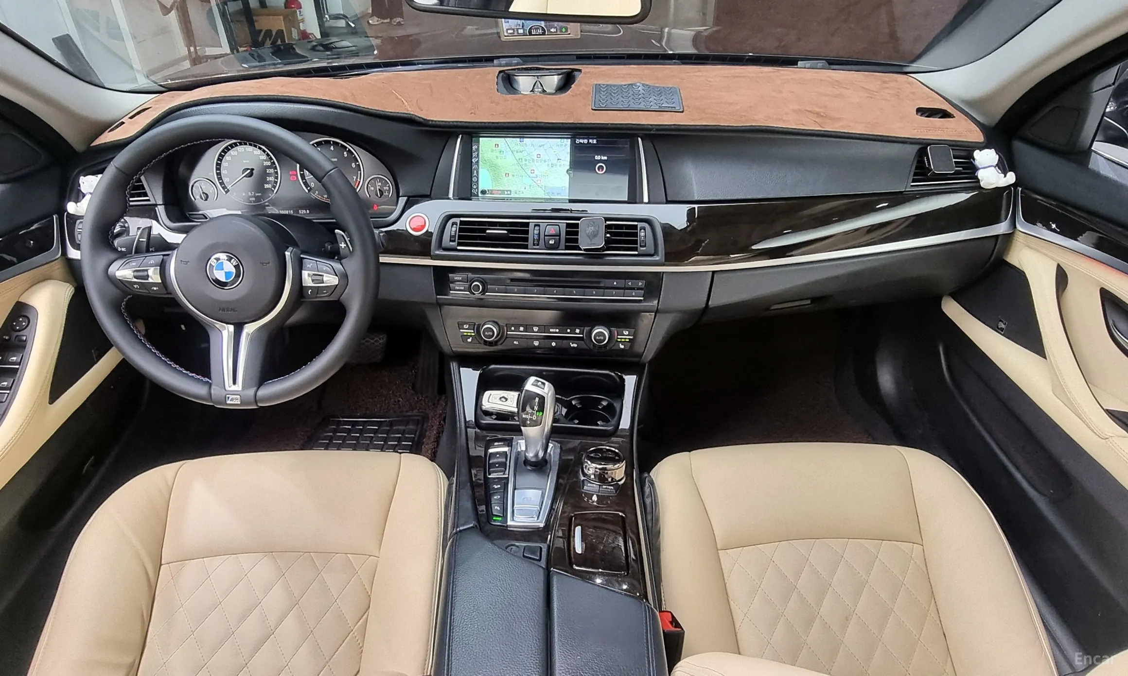 BMW 5 Series (F10) превью 4