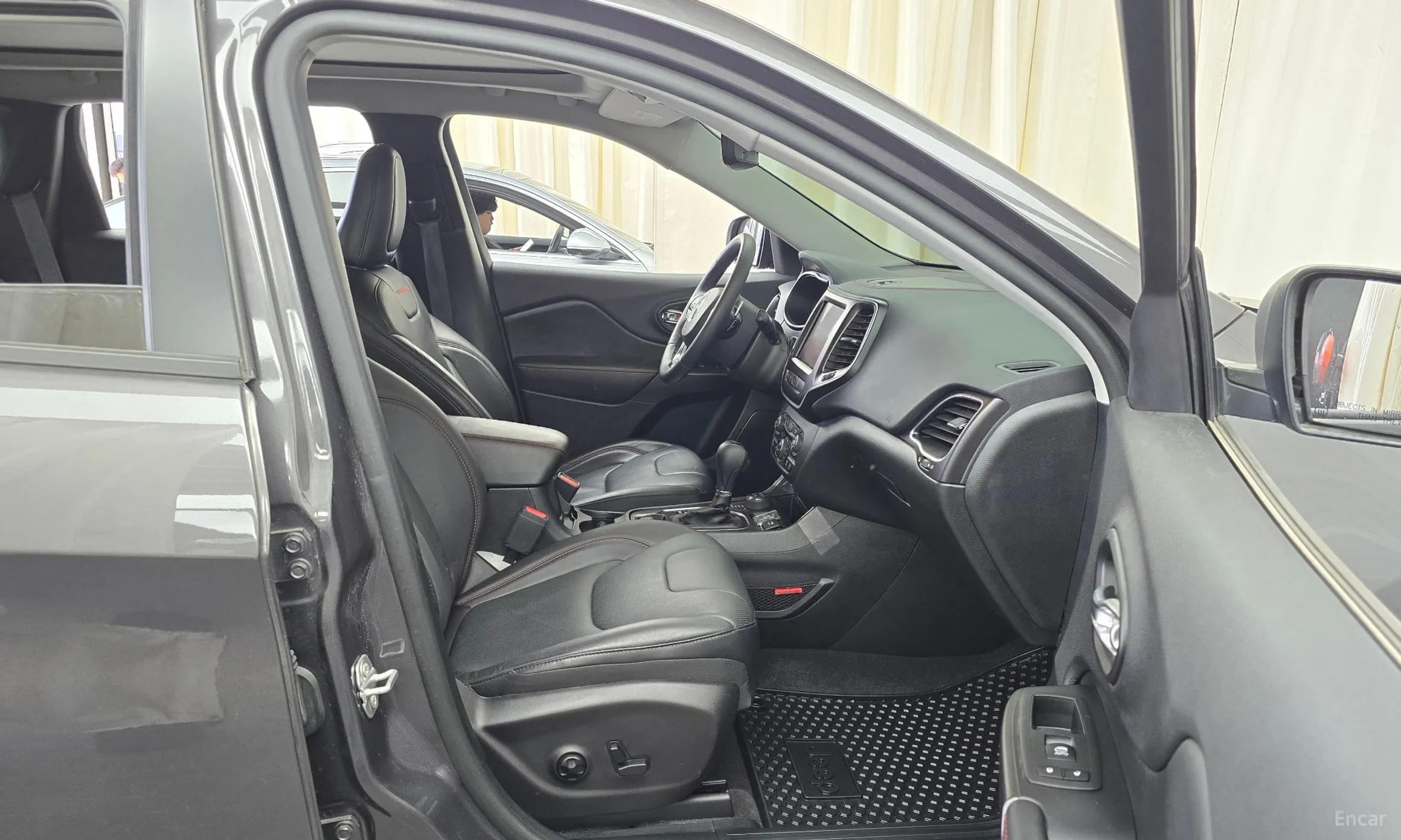 Jeep Cherokee (KL) превью 11