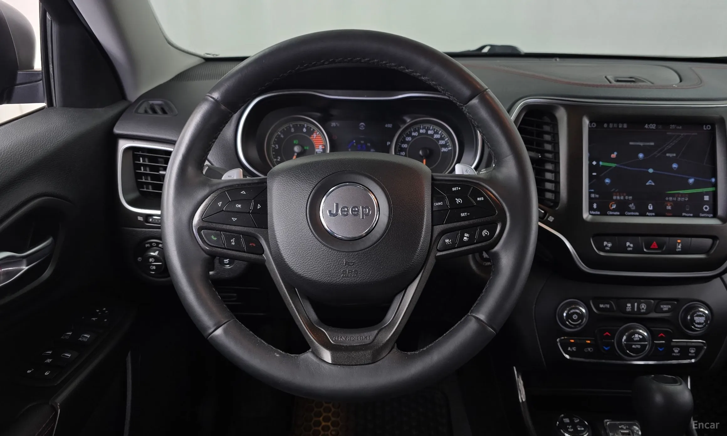 Jeep Cherokee (KL) превью 13