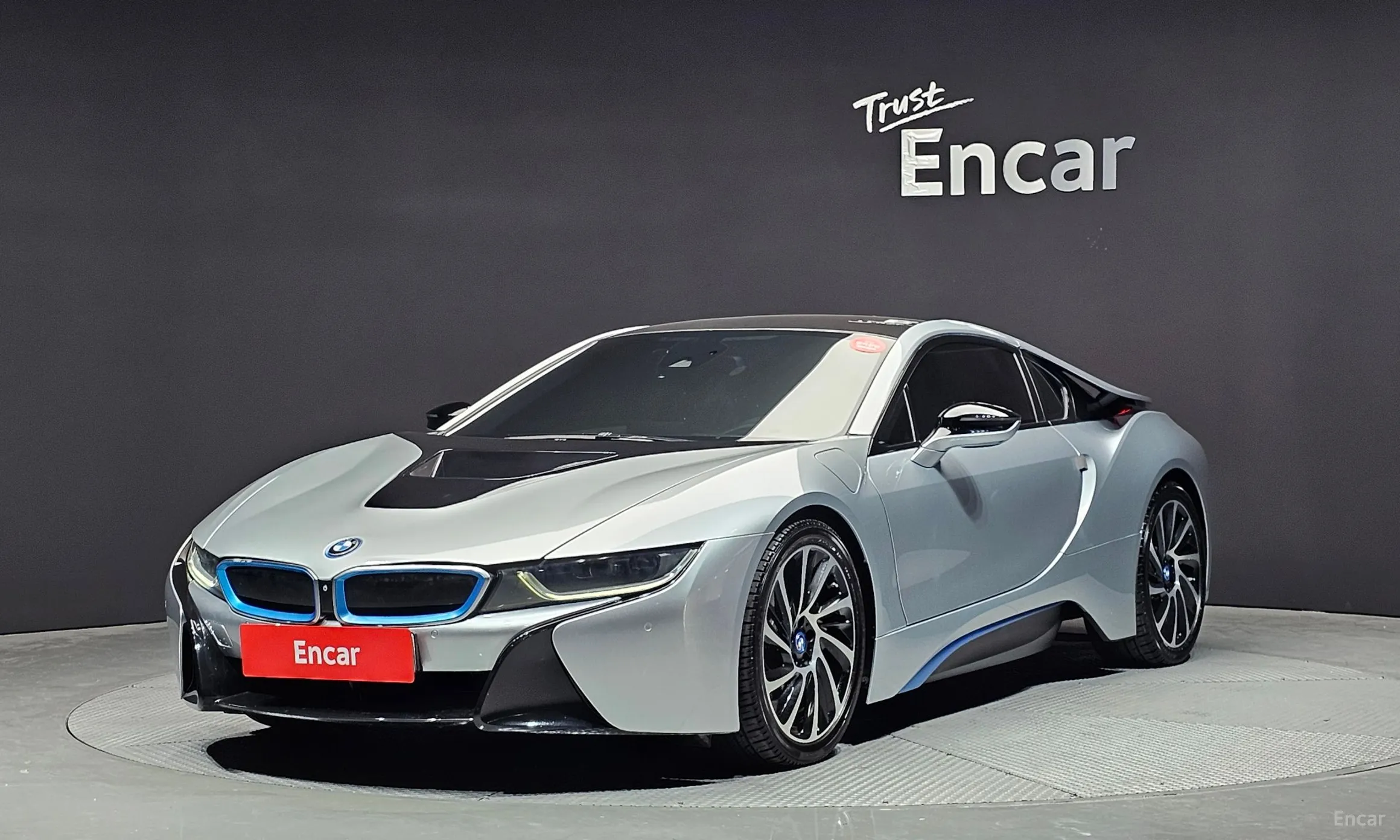 BMW i8