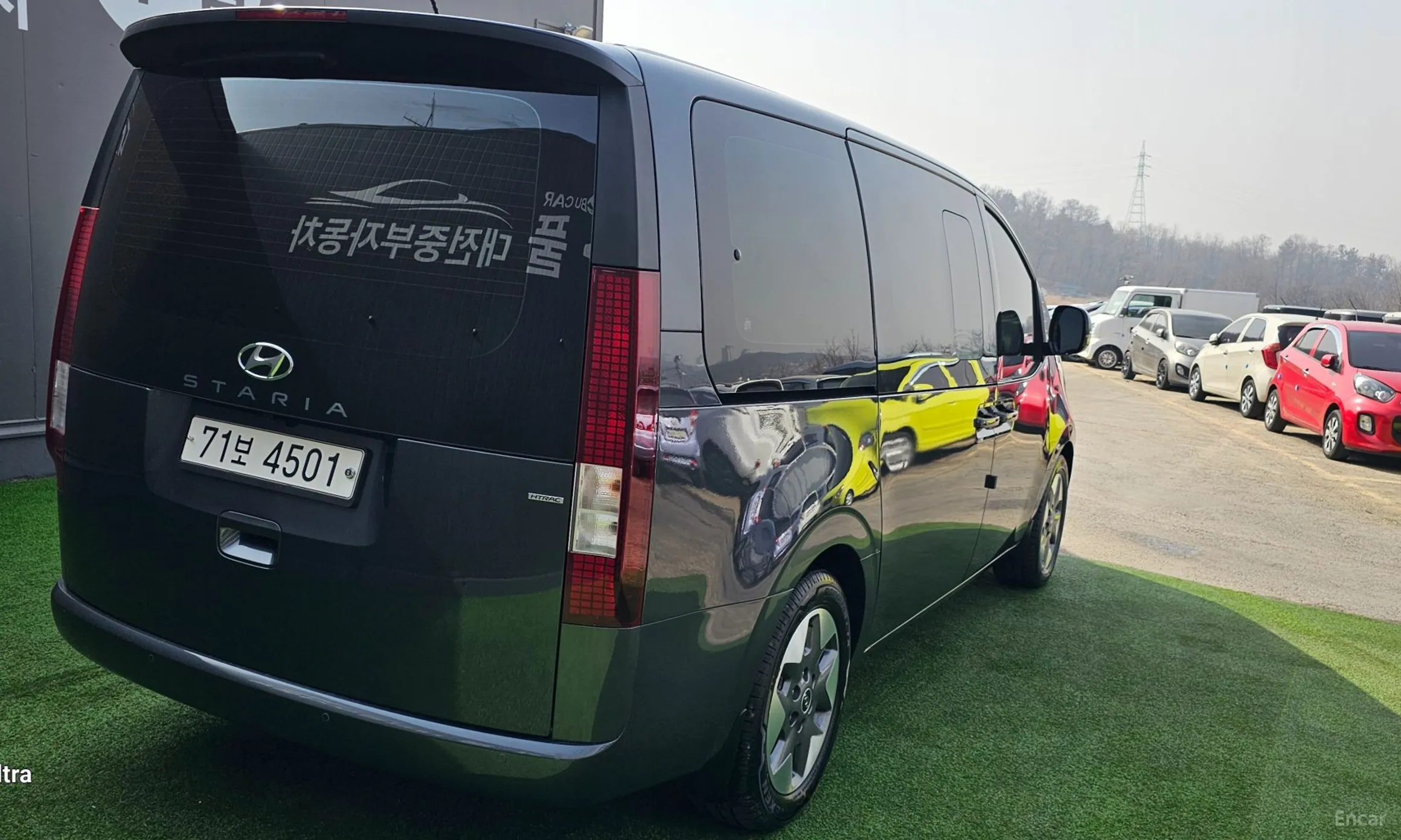 Hyundai Staria превью 3
