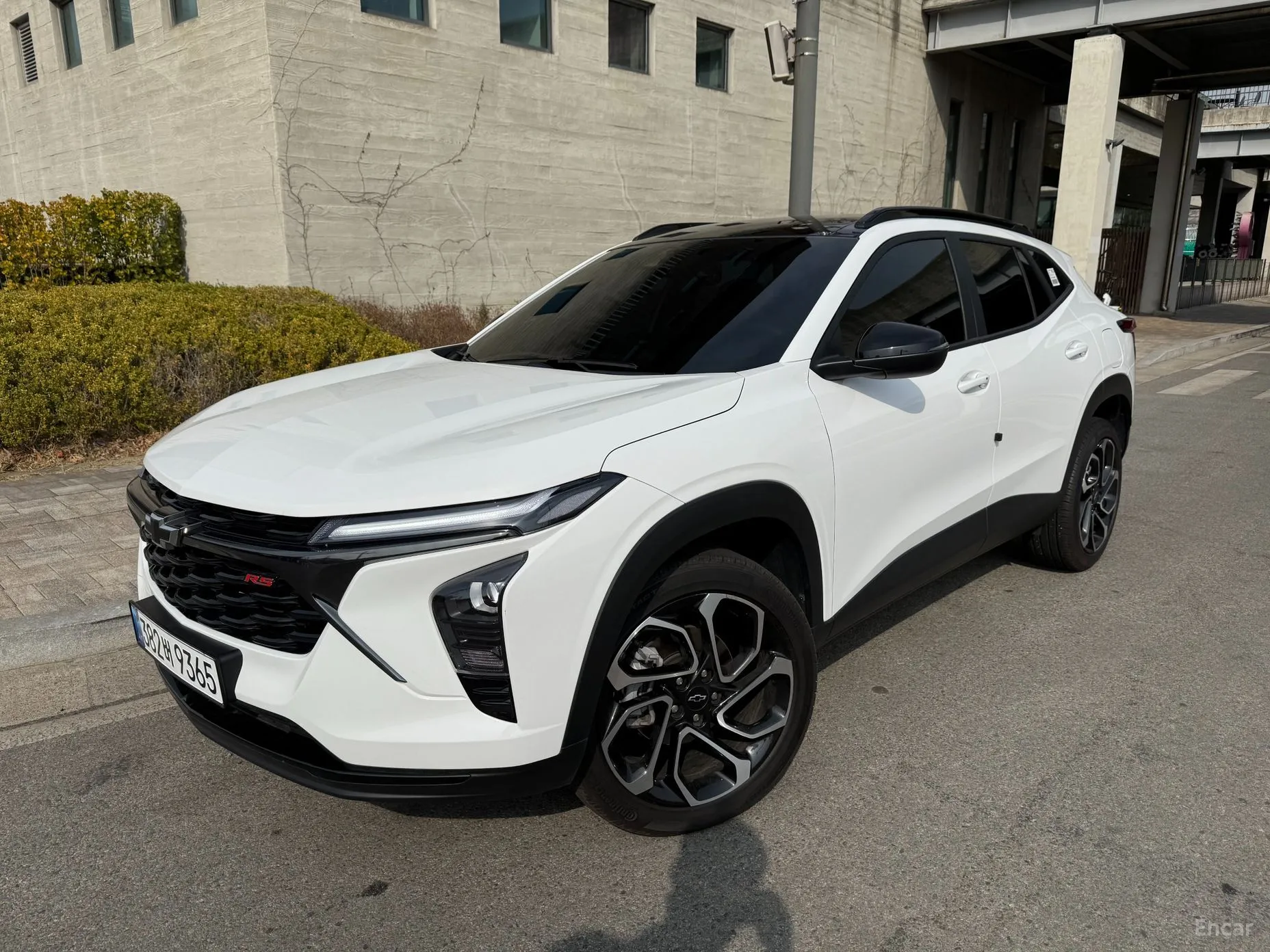 Trax Crossover