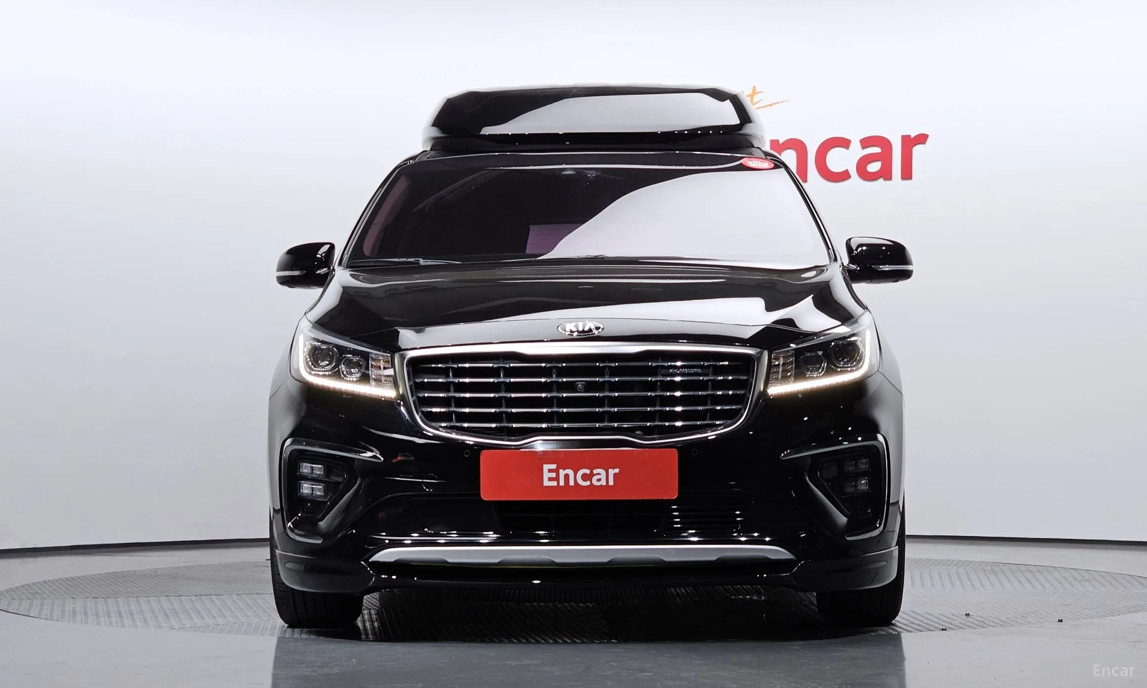 Kia Carnival превью 2