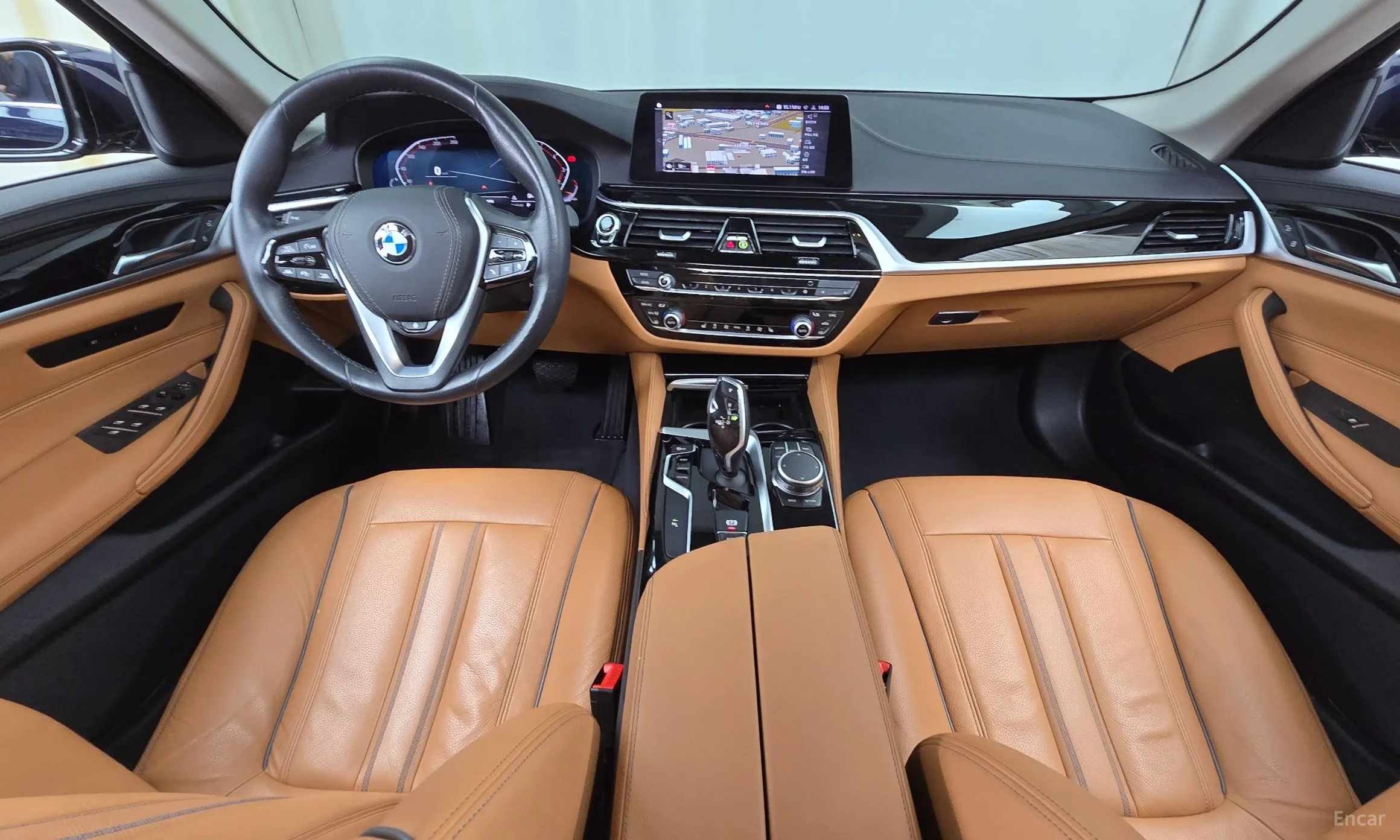 BMW 5 Series (G30) превью 4