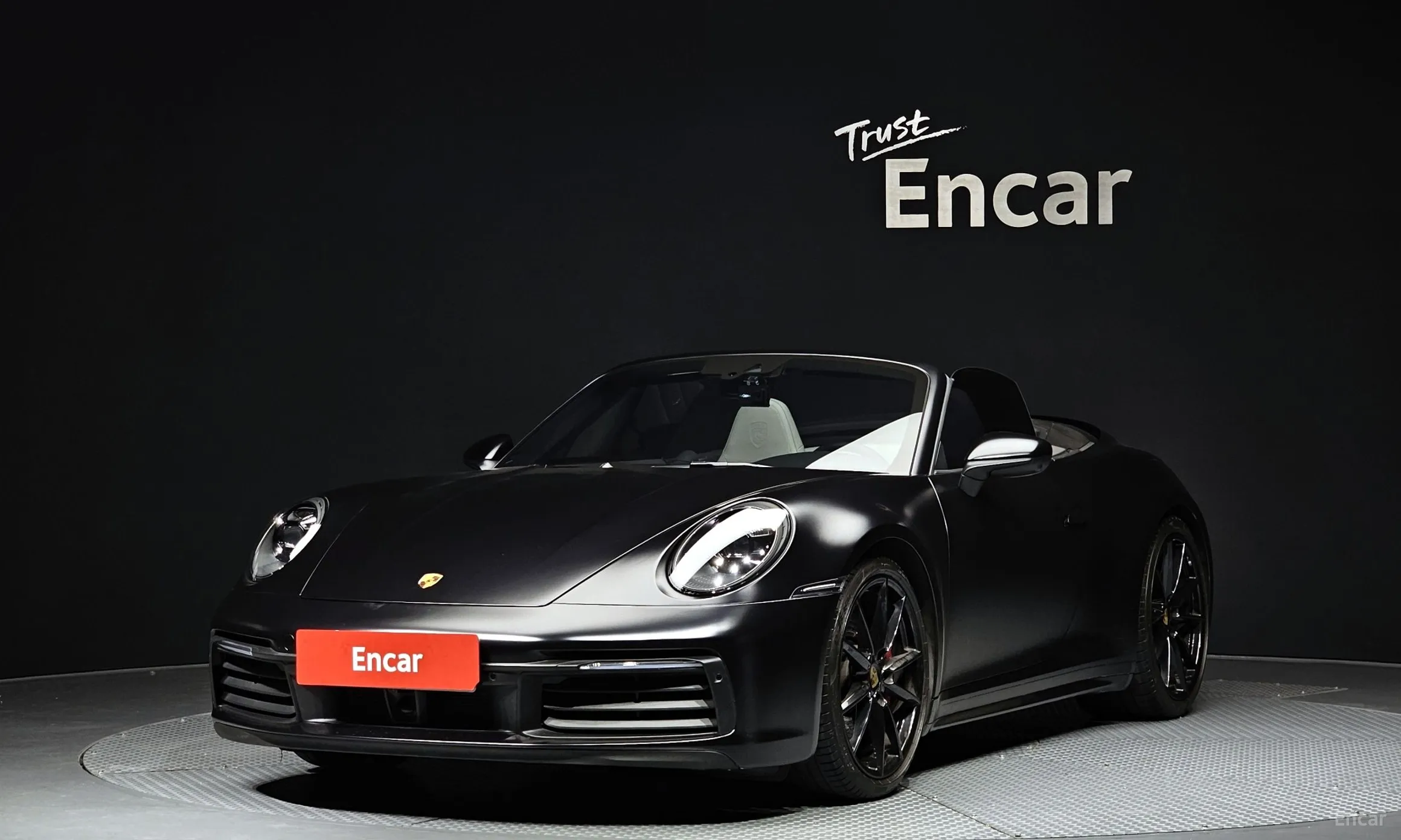 911 (992)