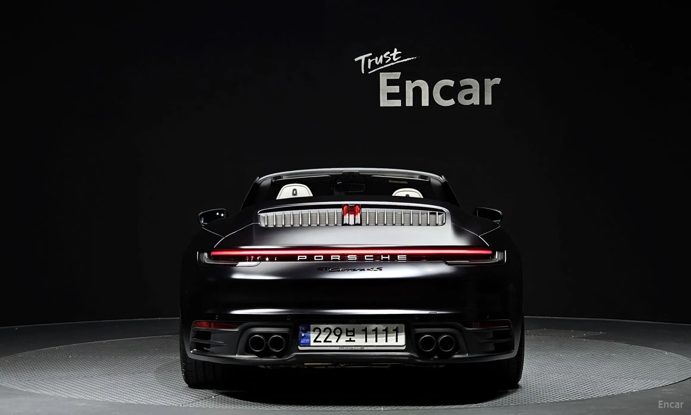 Porsche 911 (992) превью 3