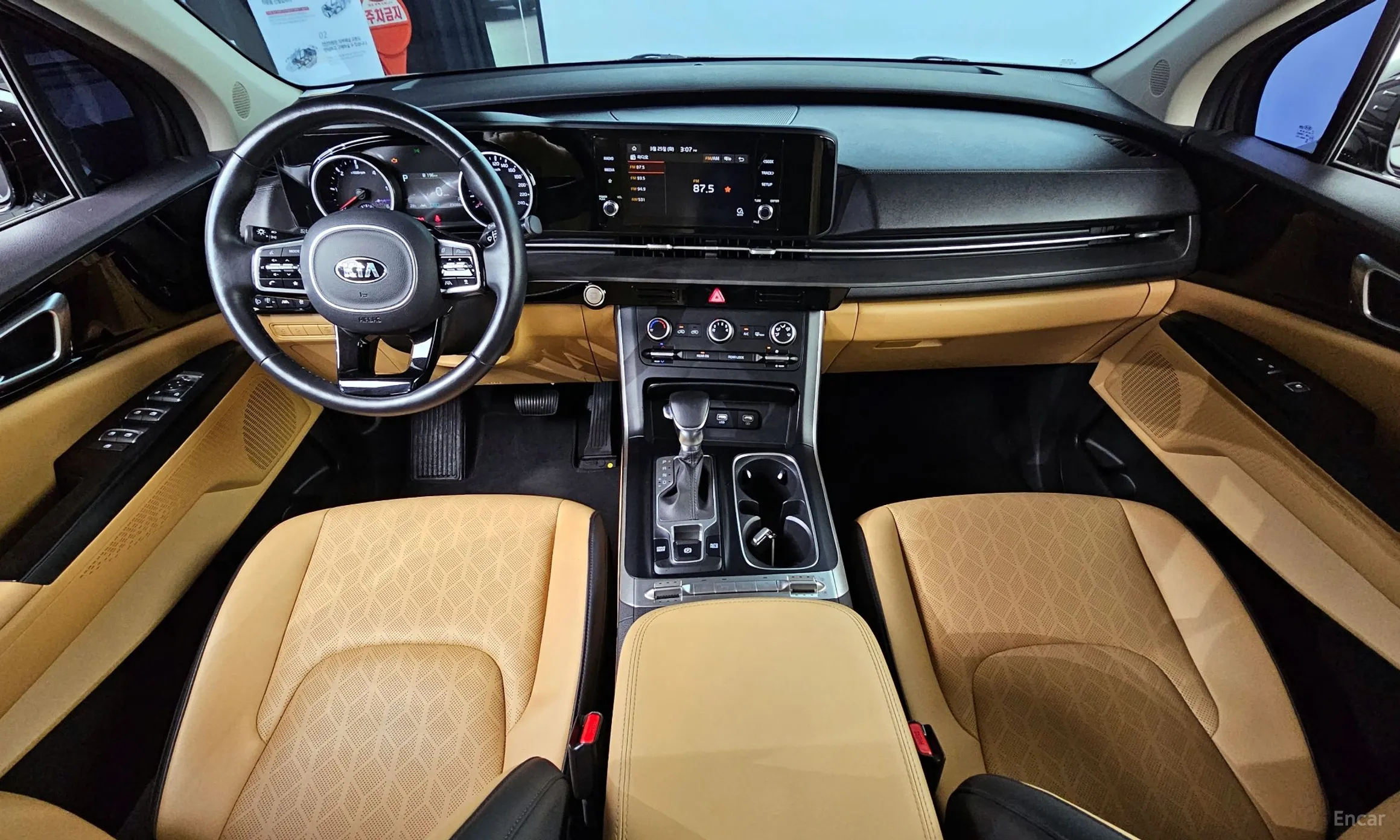 Kia Carnival Gen 4 превью 4