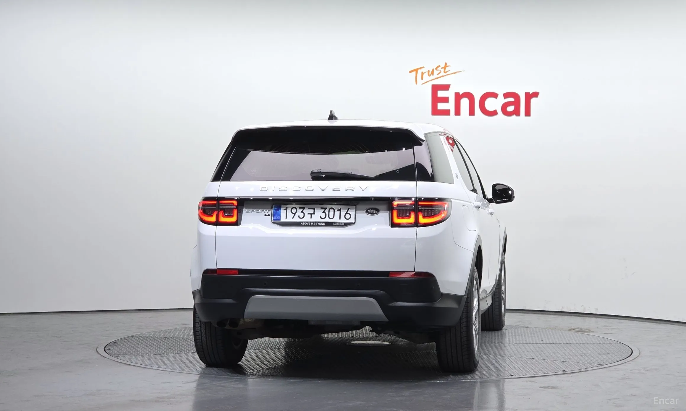 Land Rover Discovery Sports превью 3