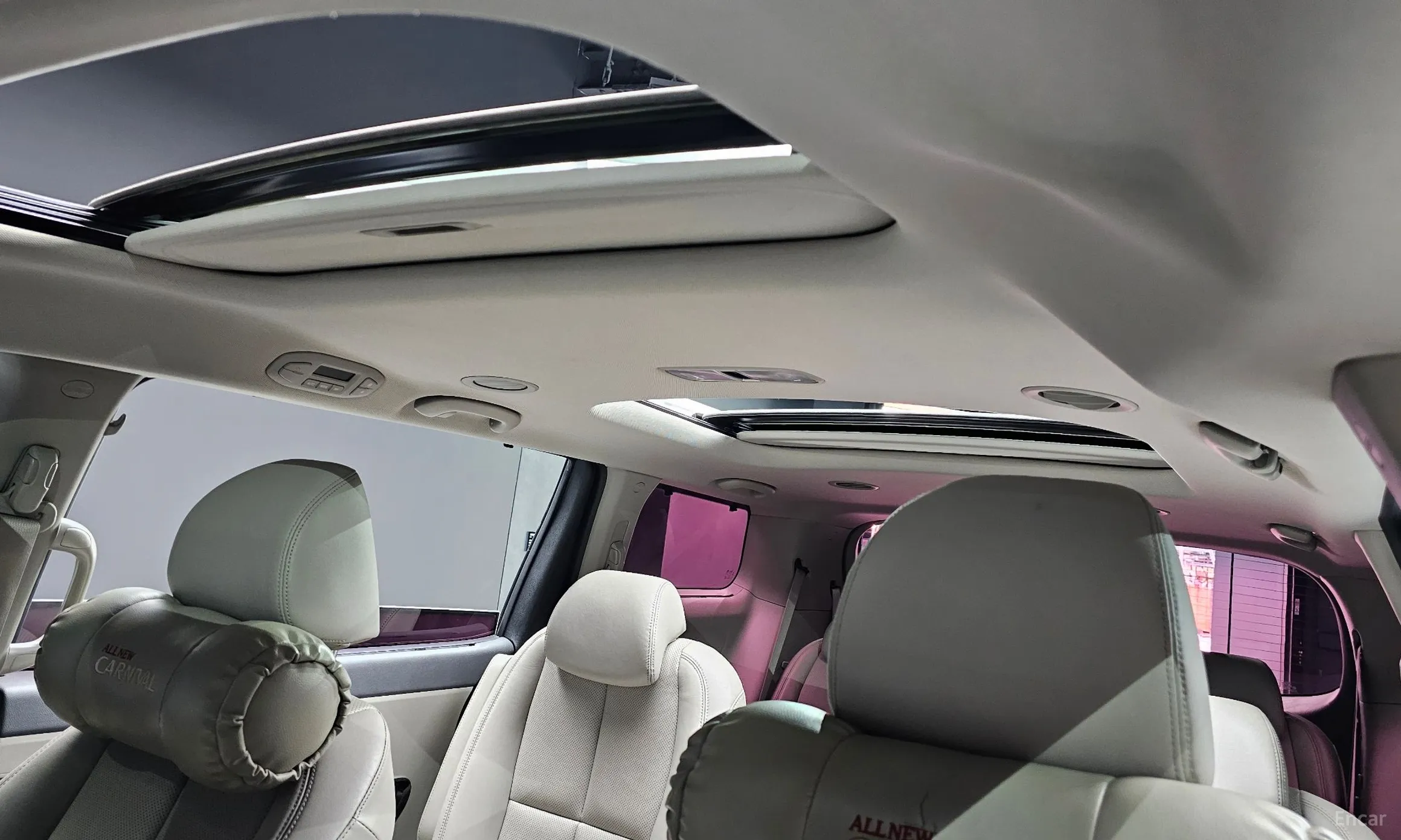 Kia Carnival превью 17
