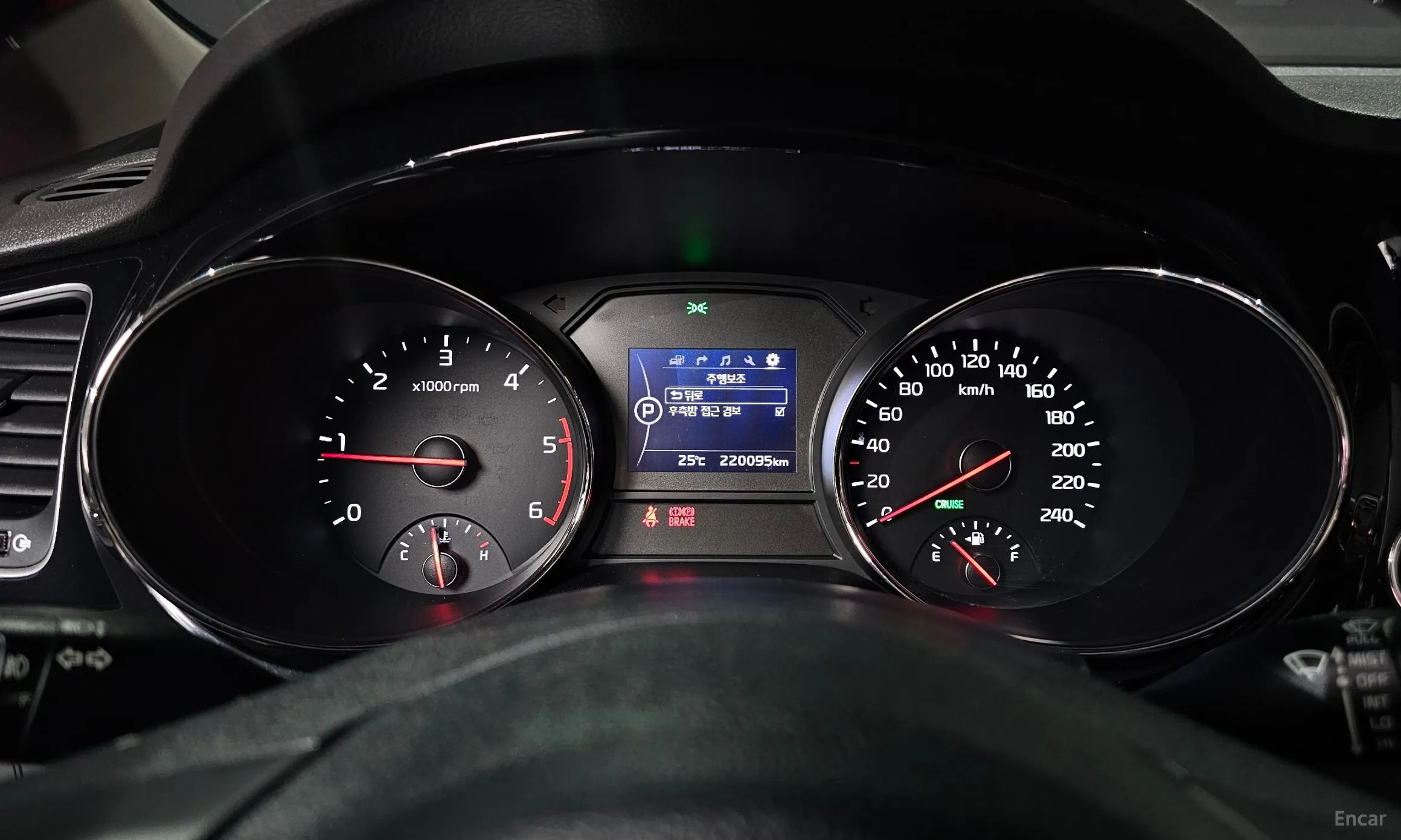 Kia Carnival превью 8