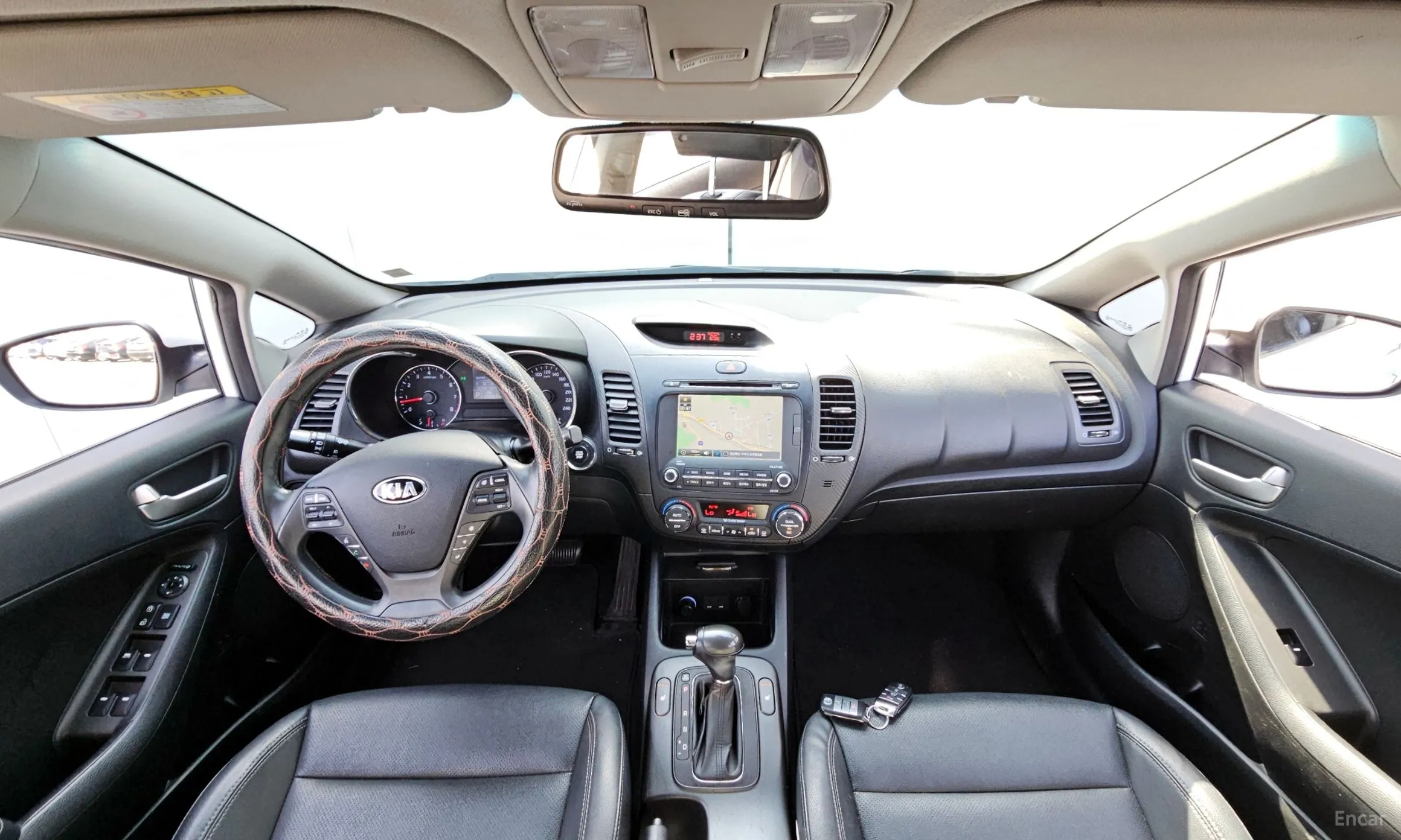Kia K3 превью 4