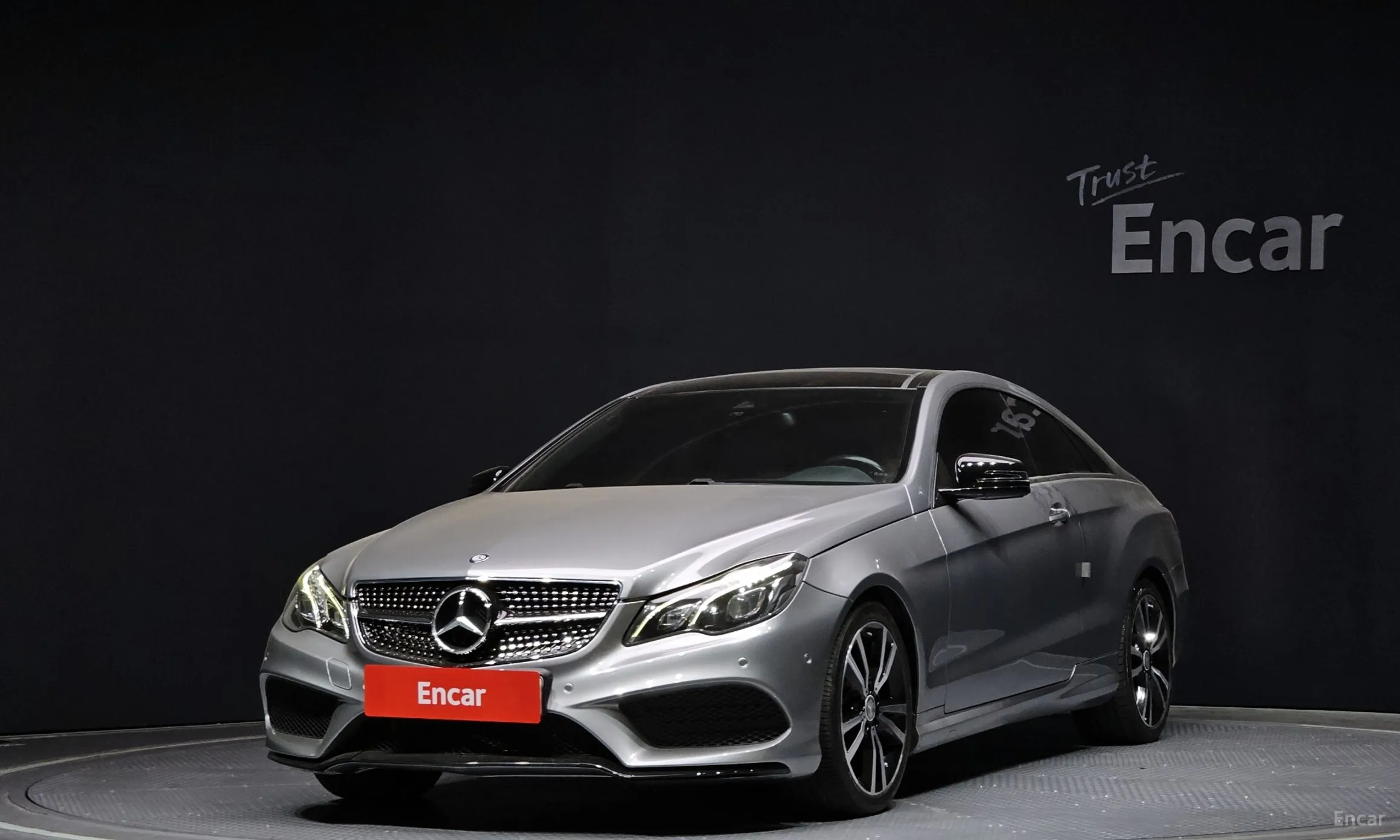 Mercedes Benz E-Class W212