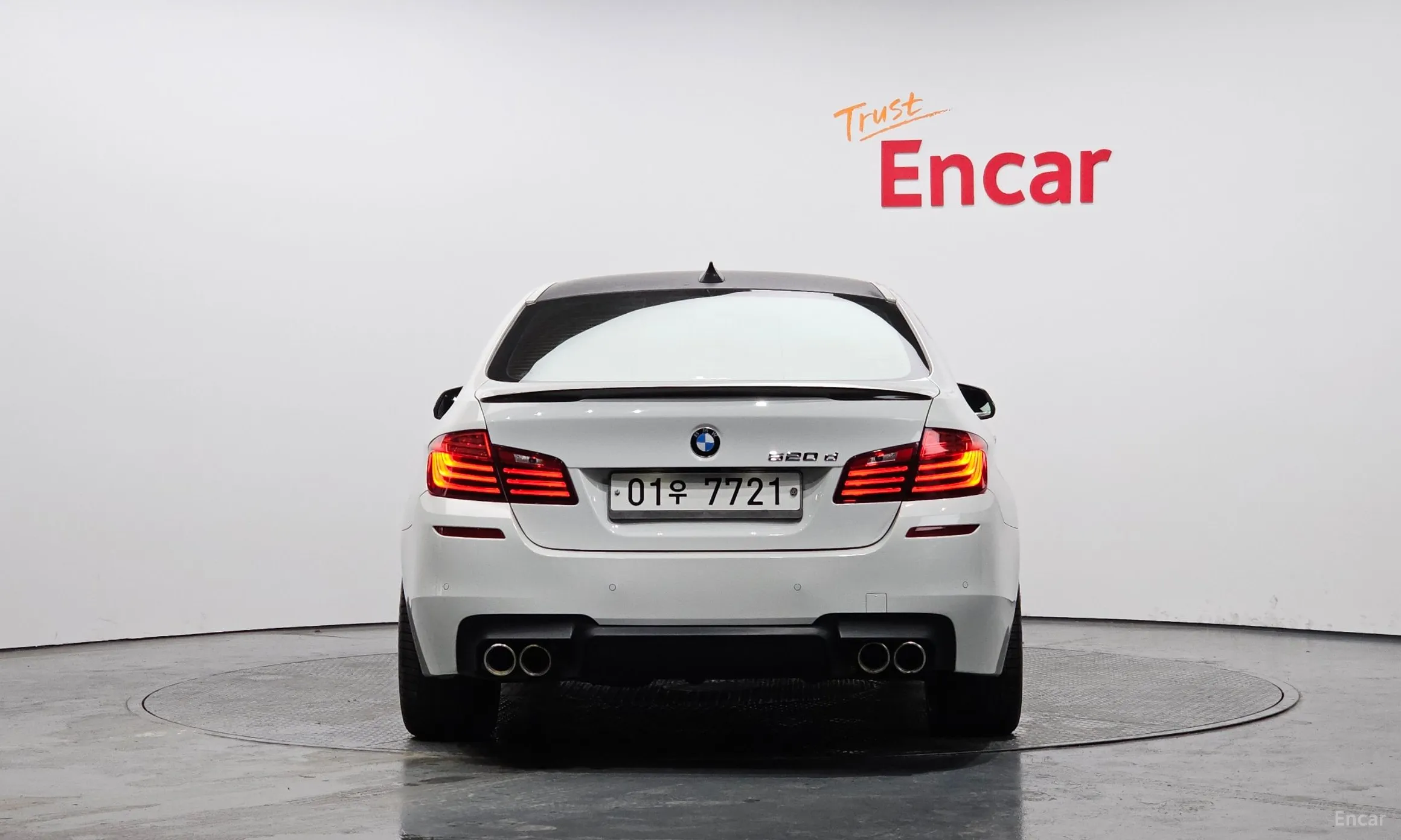 BMW 5 Series (F10) превью 3