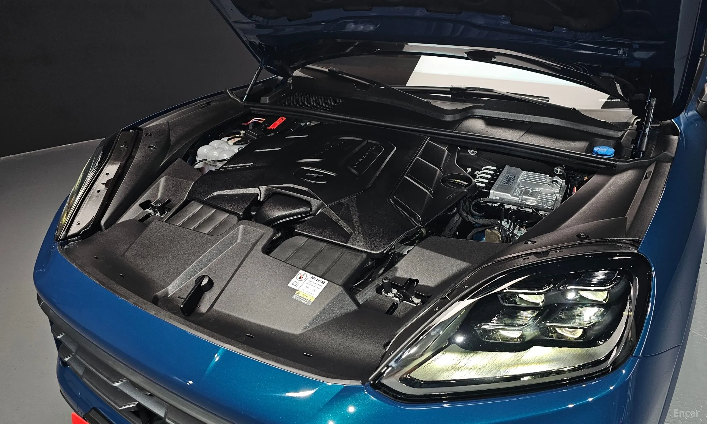 Porsche Cayenne (PO536) превью 3