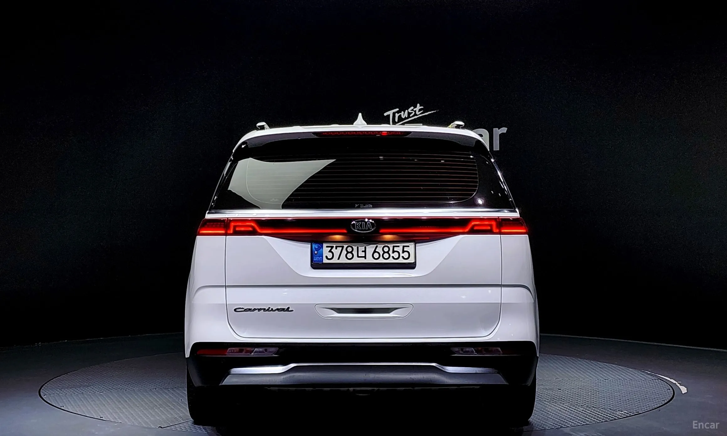 Kia Carnival Gen 4 превью 3