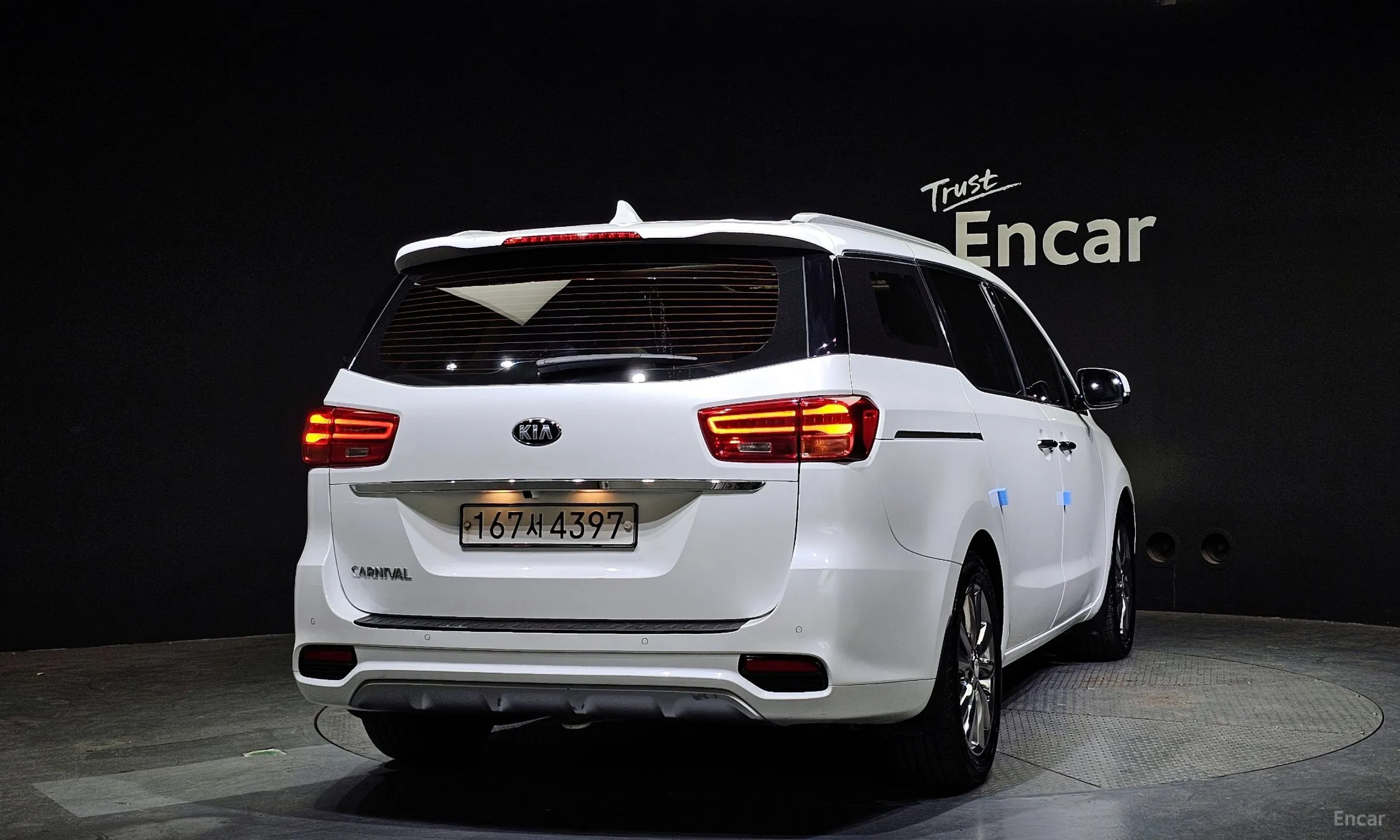 Kia Carnival превью 3
