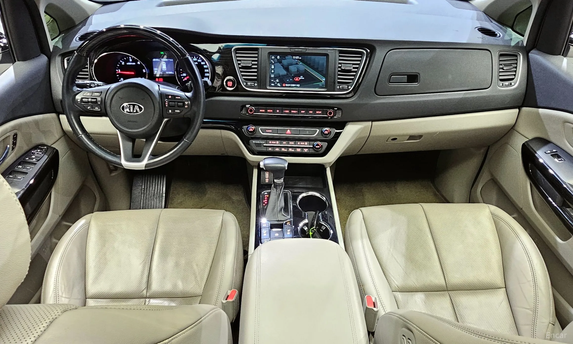 Kia Carnival превью 4
