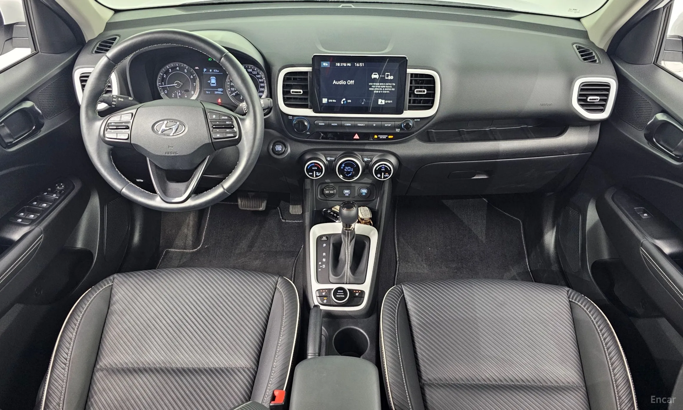 Hyundai Venue превью 4