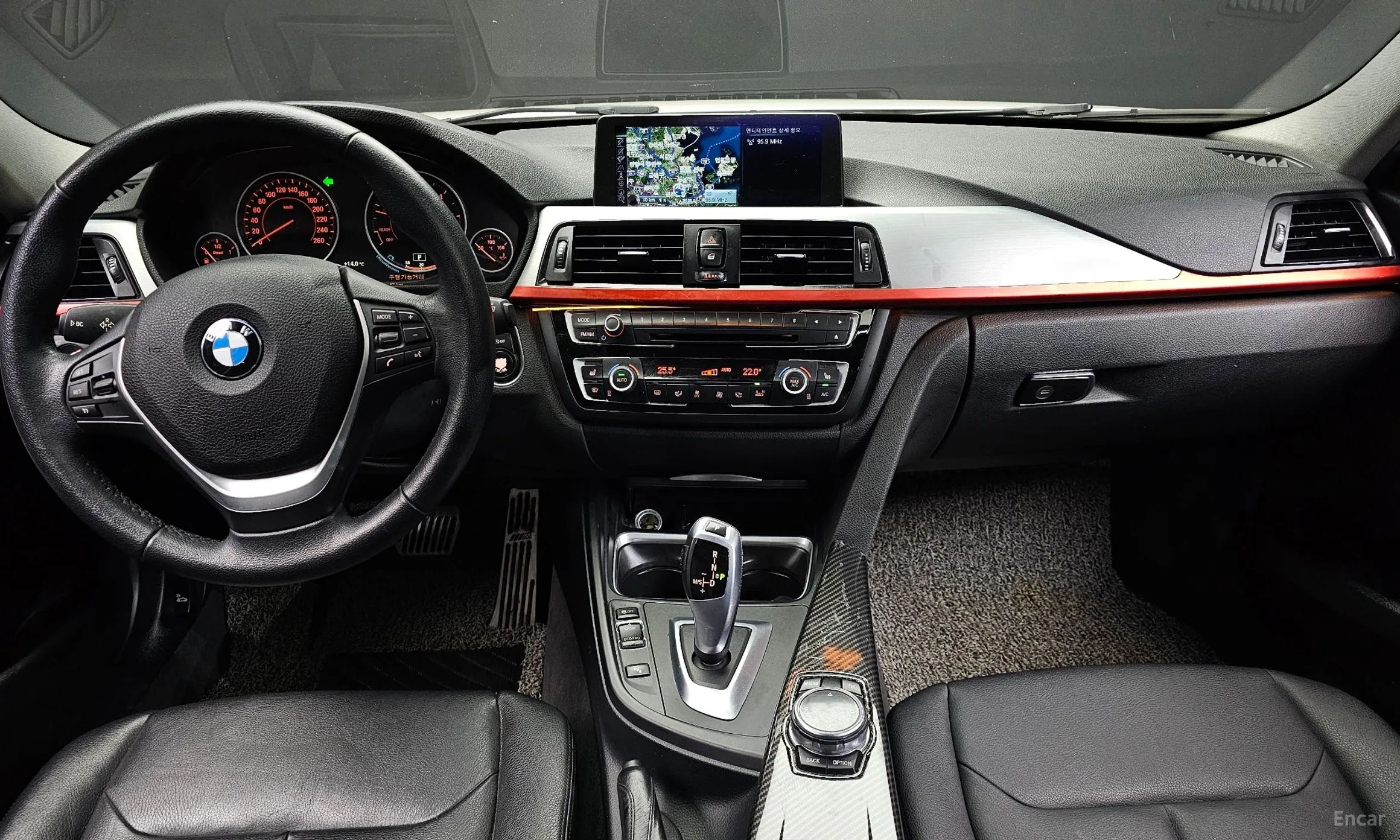 BMW 3 Series (F30) превью 4
