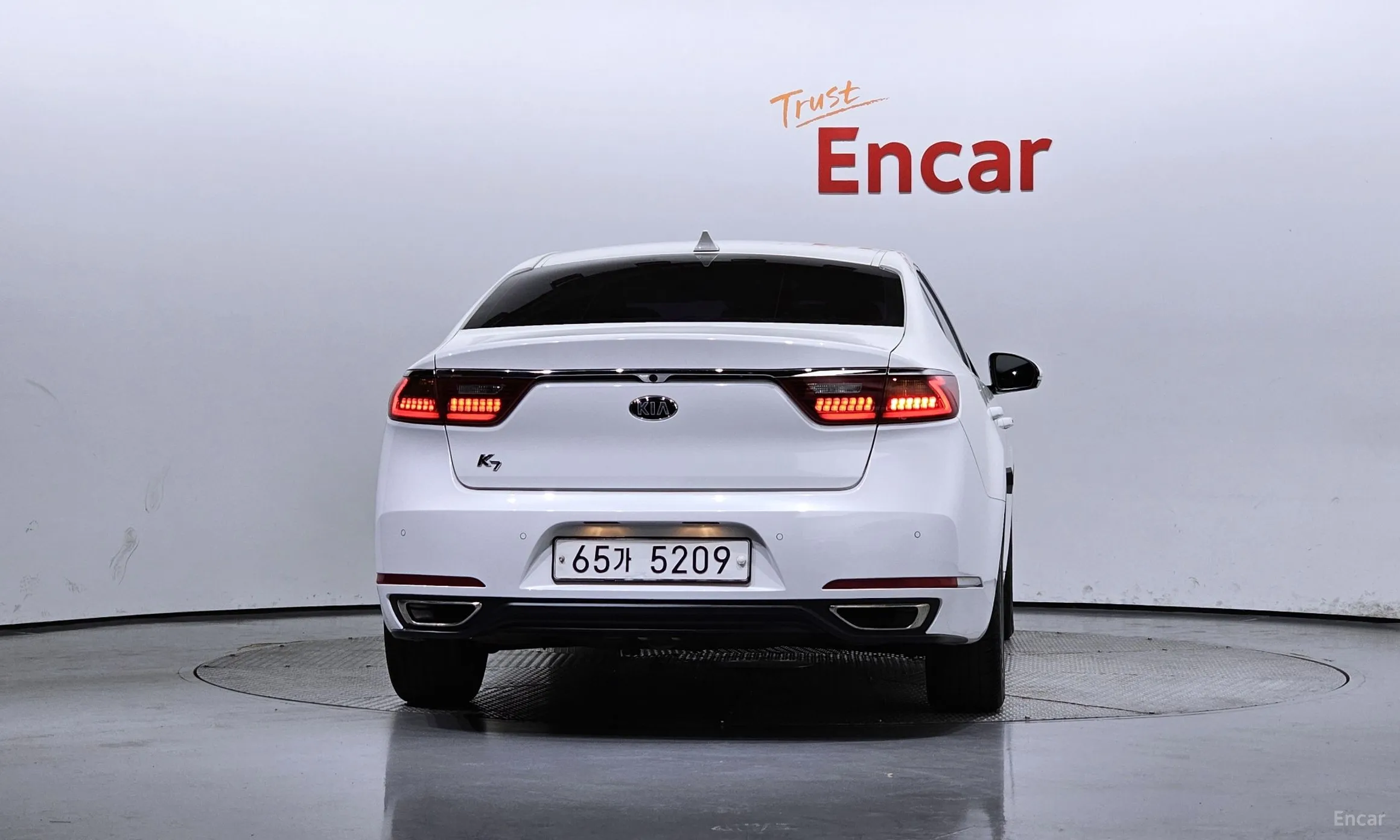 Kia K7 превью 3