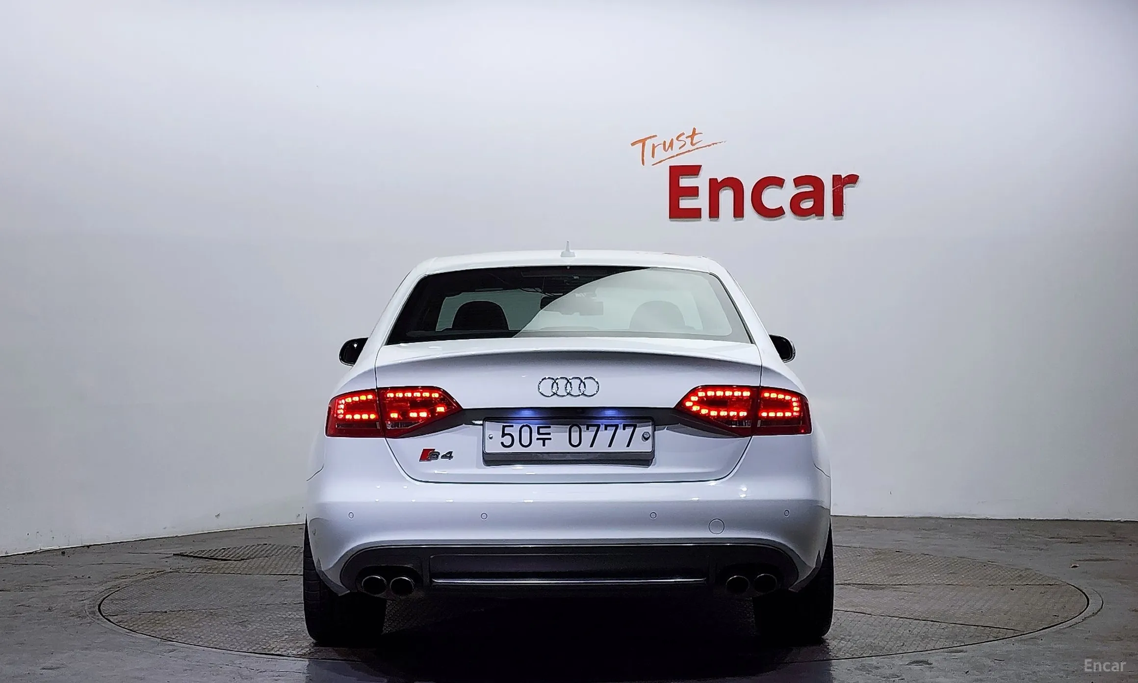 Audi New S4 превью 3