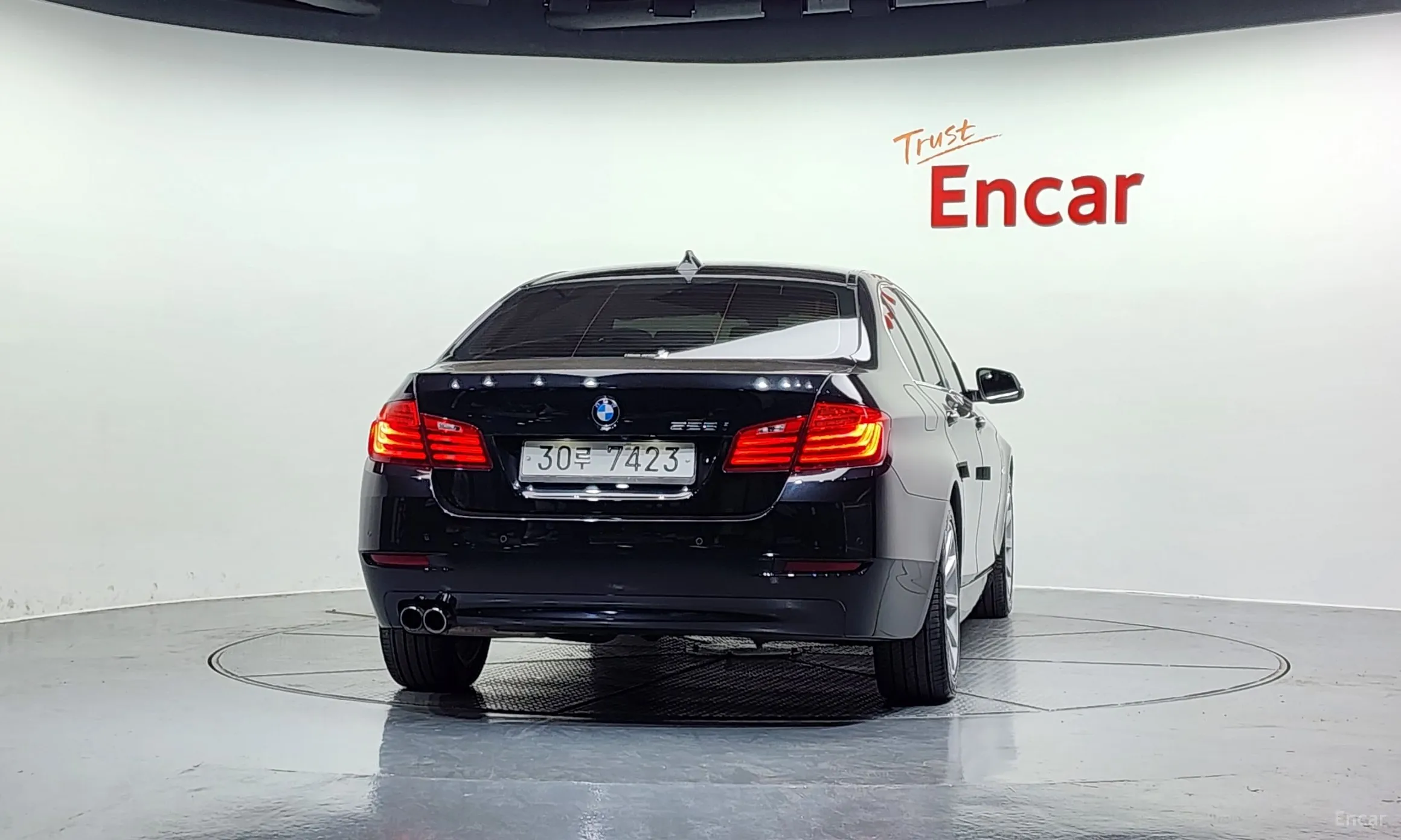BMW 5 Series (F10) превью 3