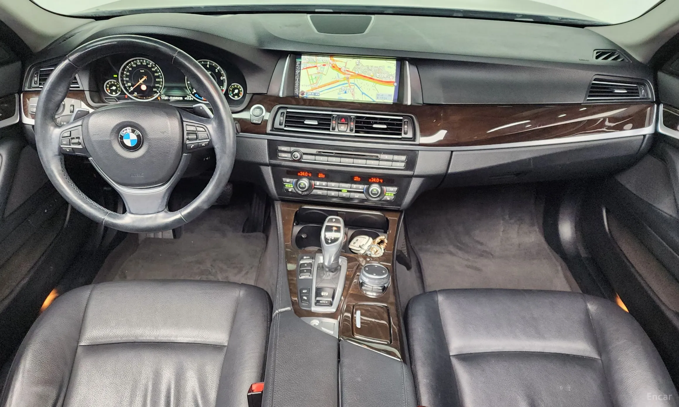 BMW 5 Series (F10) превью 4