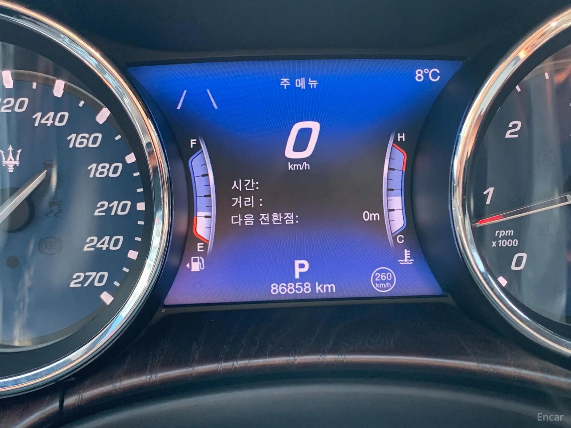 Maserati Quattroporte превью 17