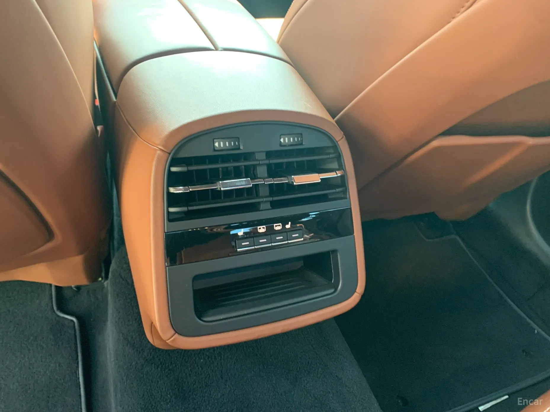 Maserati Quattroporte превью 8