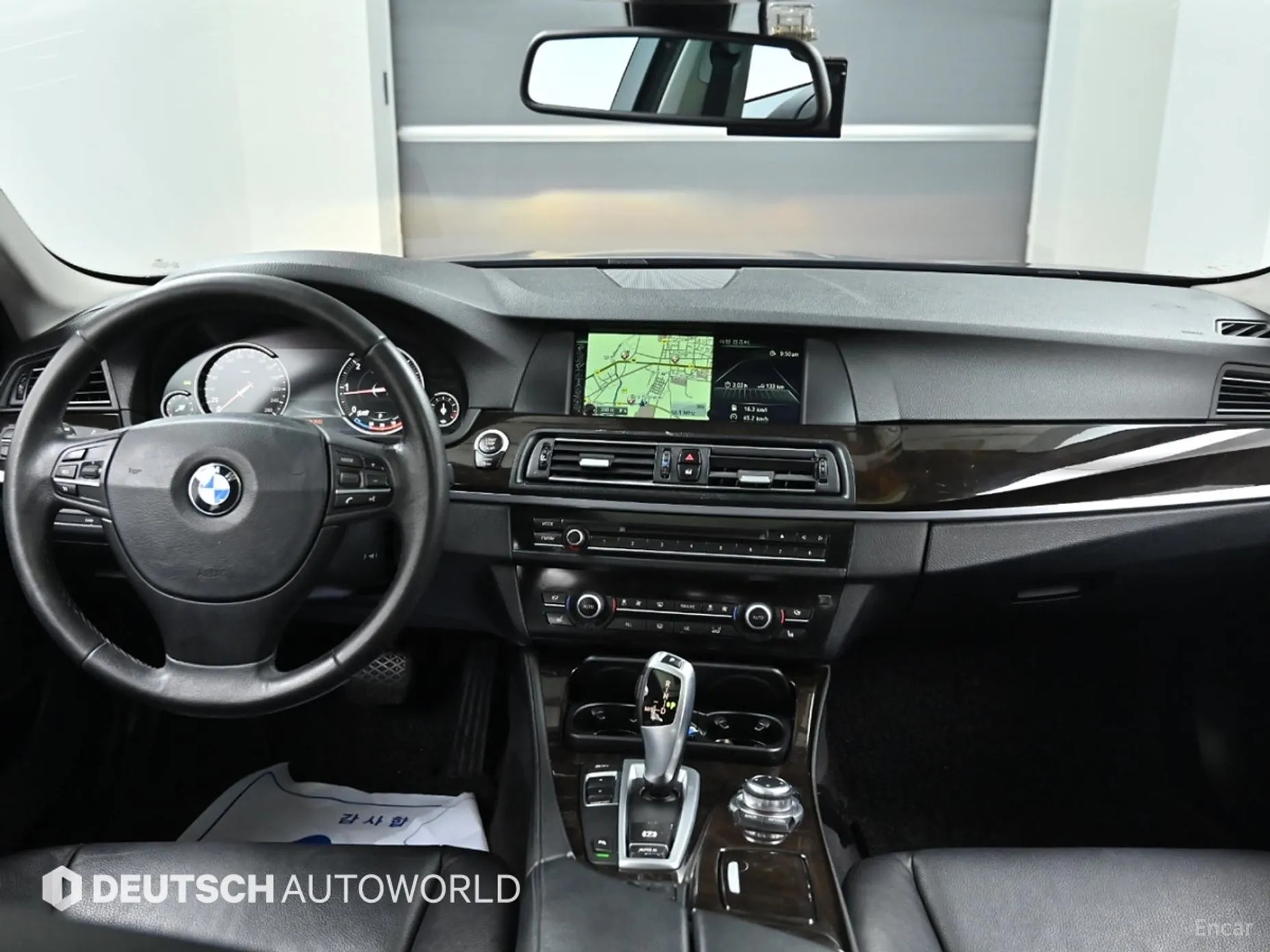 BMW 5 Series (F10) превью 4