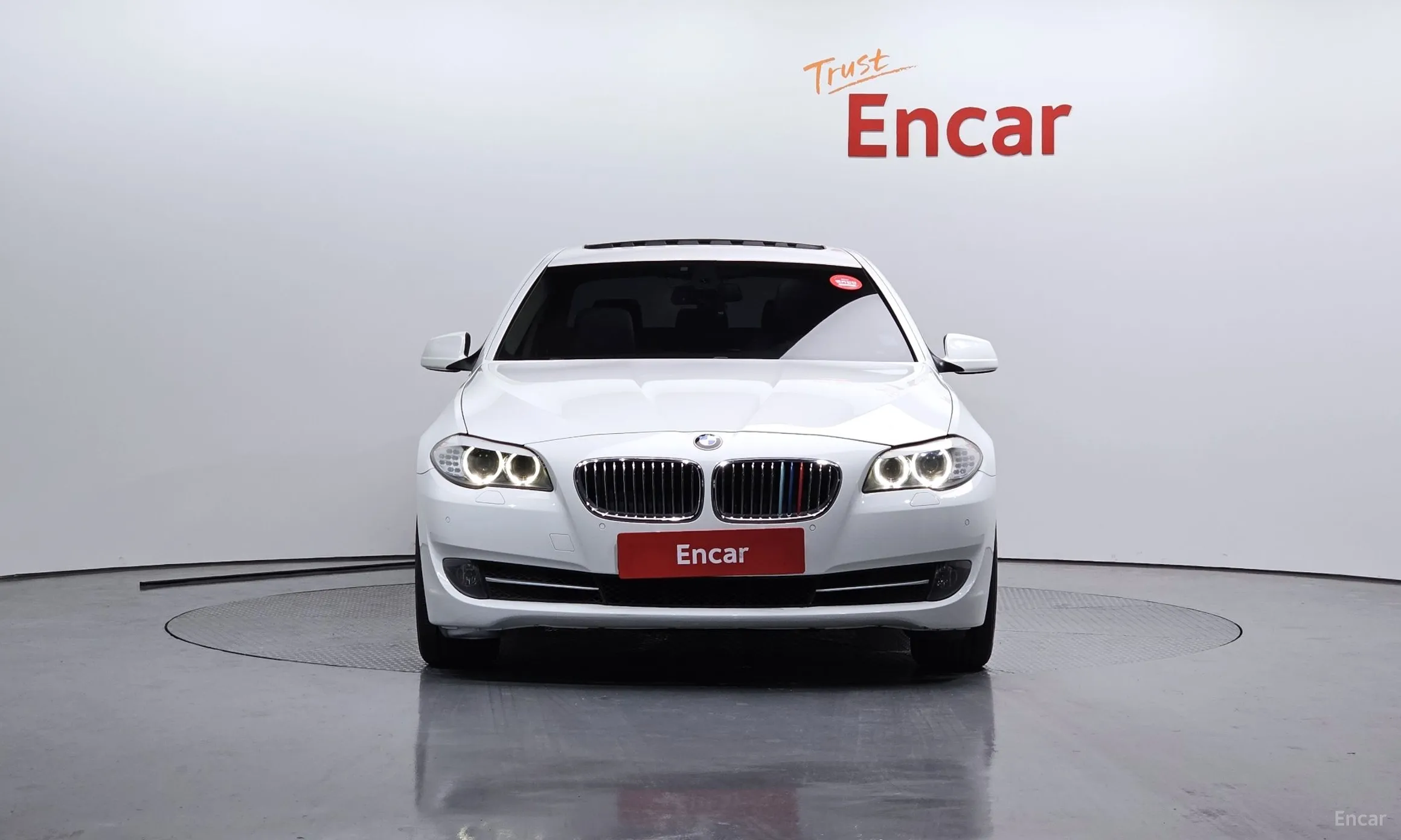 BMW 5 Series (F10) превью 2