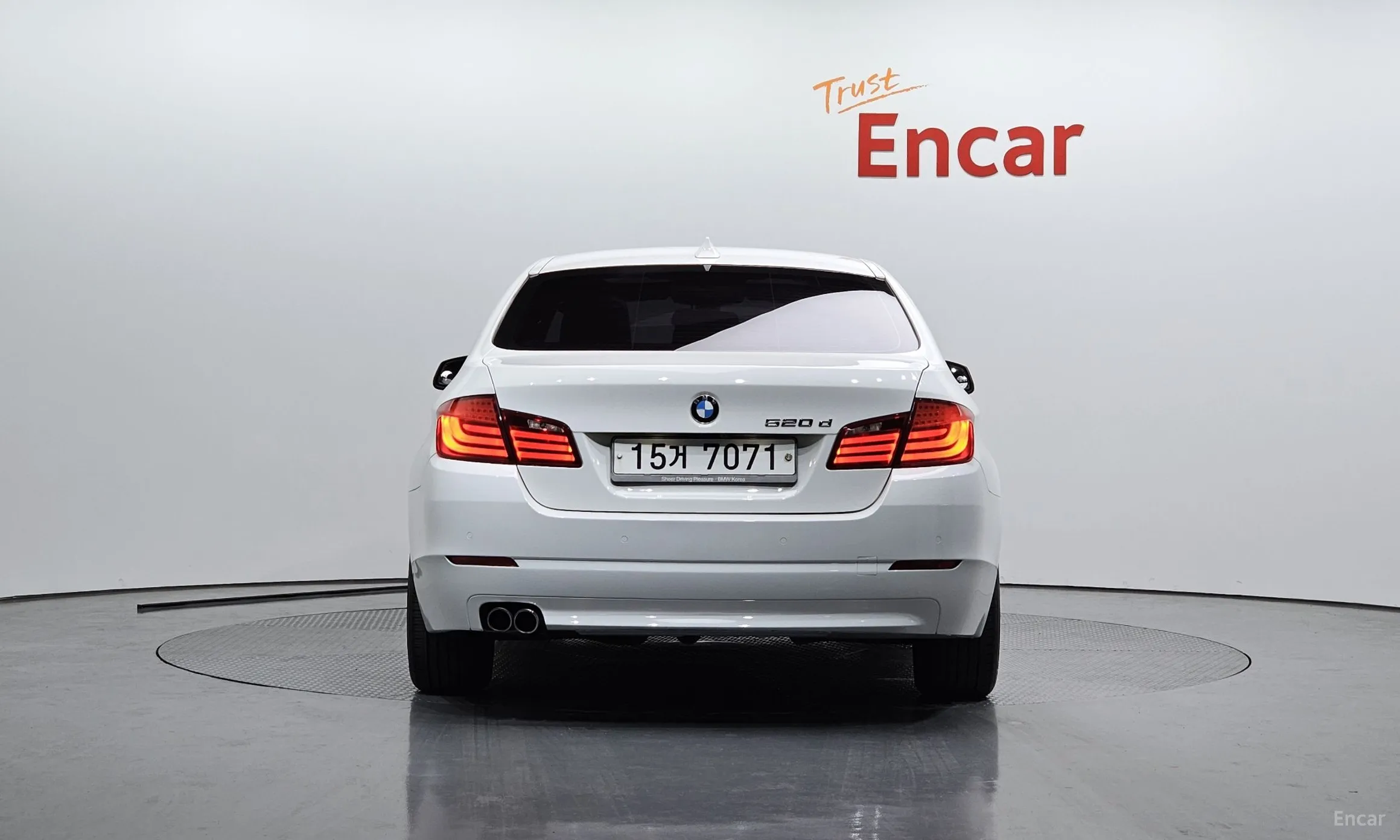 BMW 5 Series (F10) превью 3