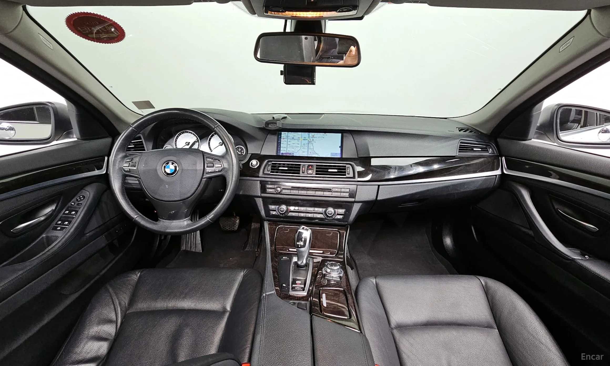 BMW 5 Series (F10) превью 4