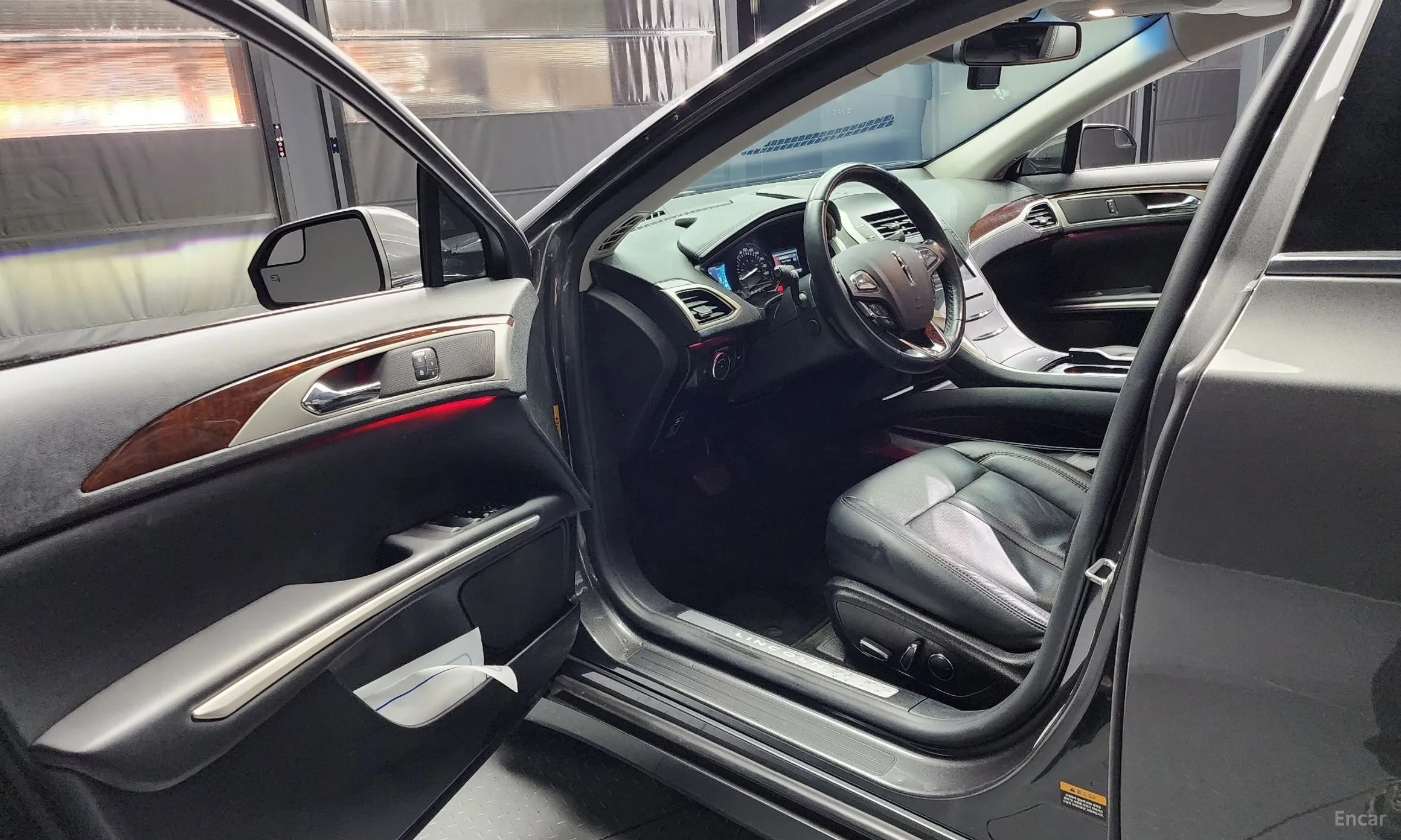 Lincoln New MKZ превью 10