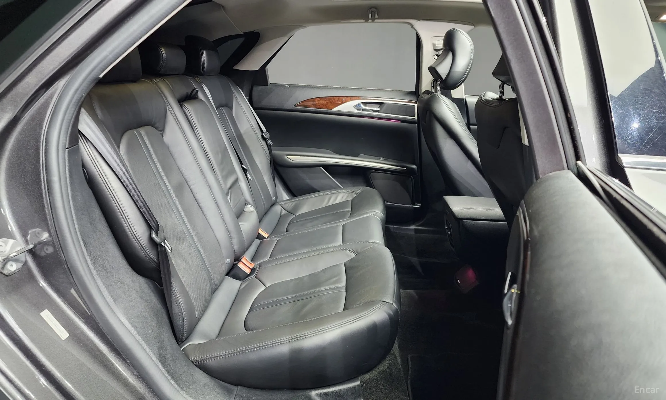 Lincoln New MKZ превью 12