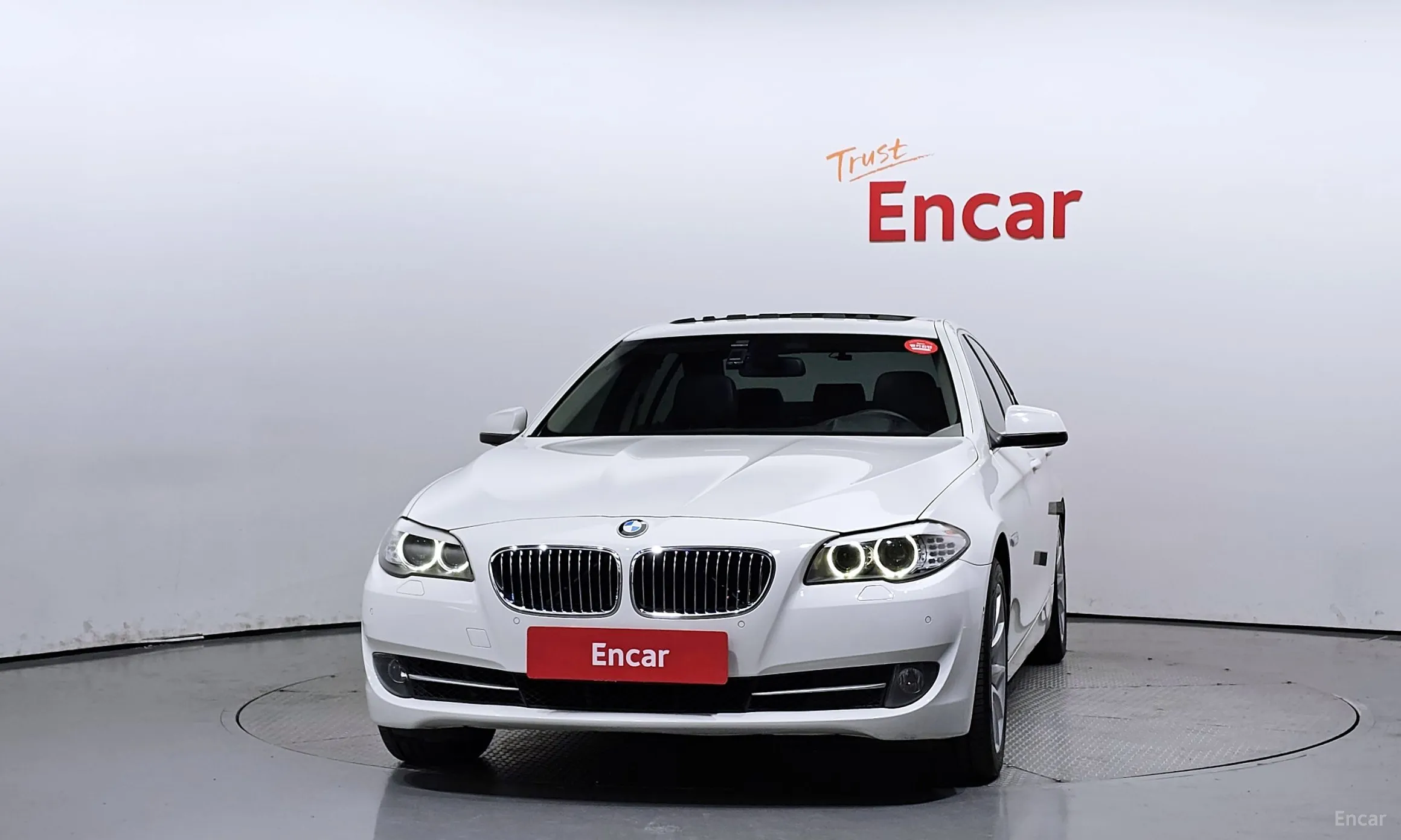 BMW 5 Series (F10) превью 2