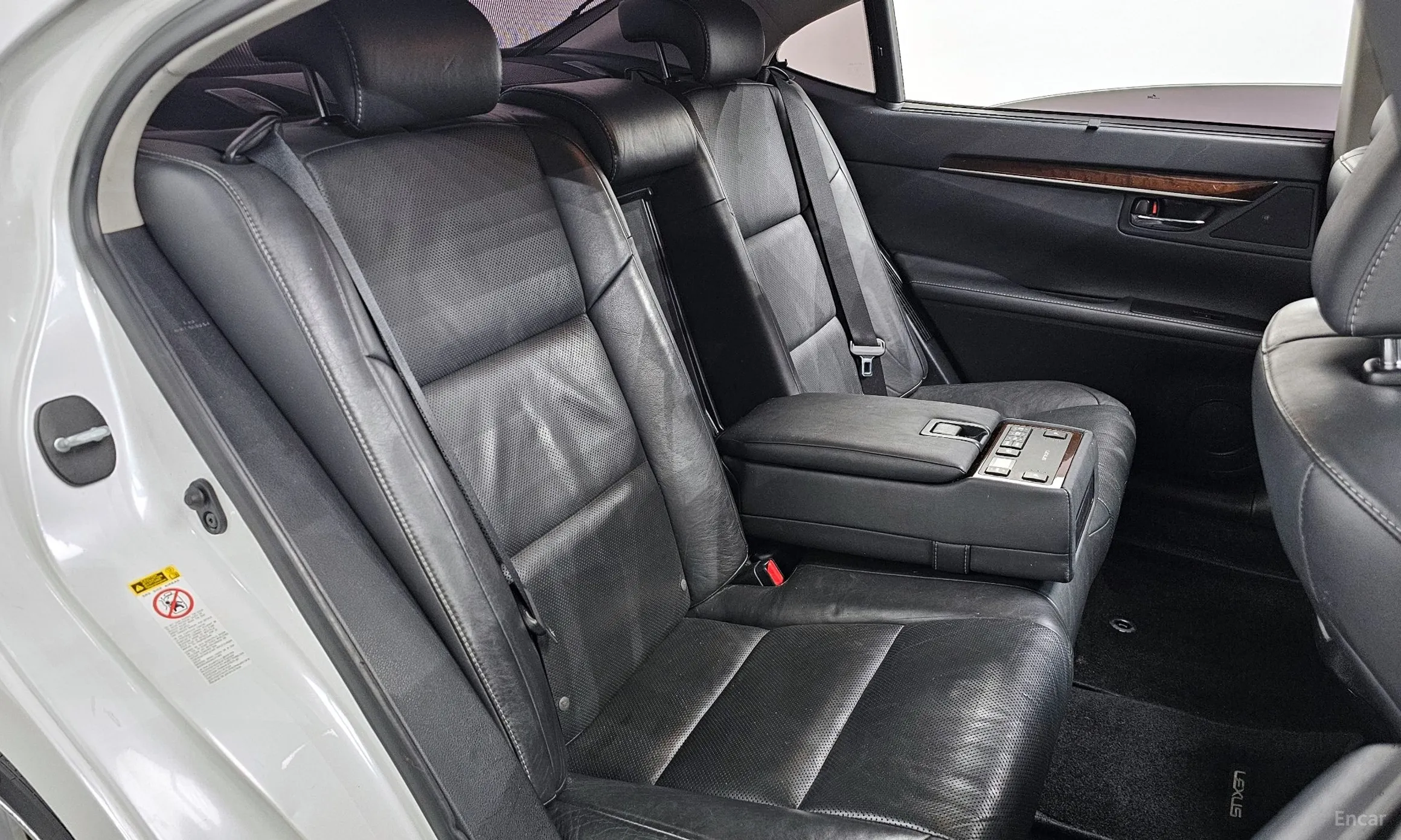 Lexus New ES300h превью 12