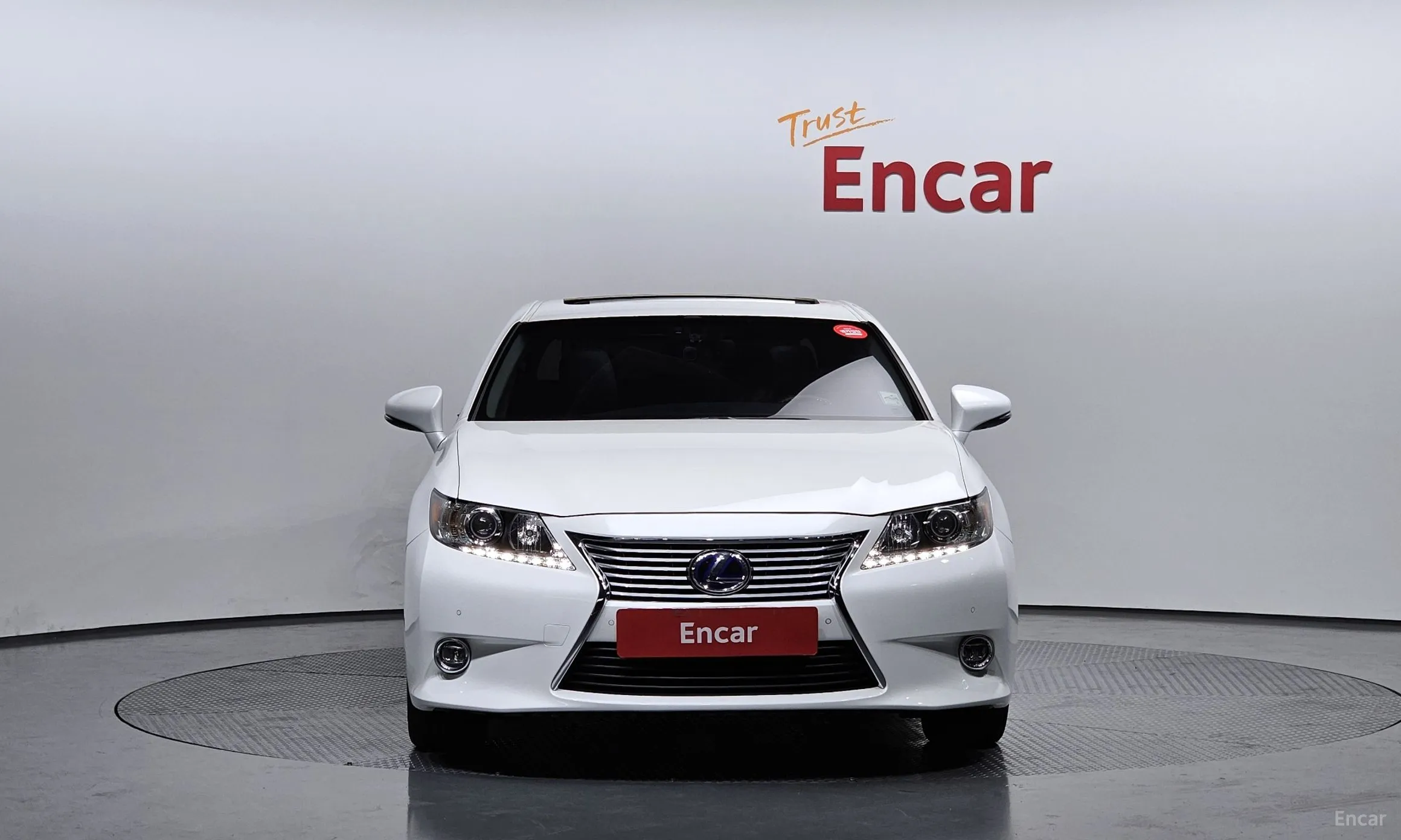 Lexus New ES300h превью 3