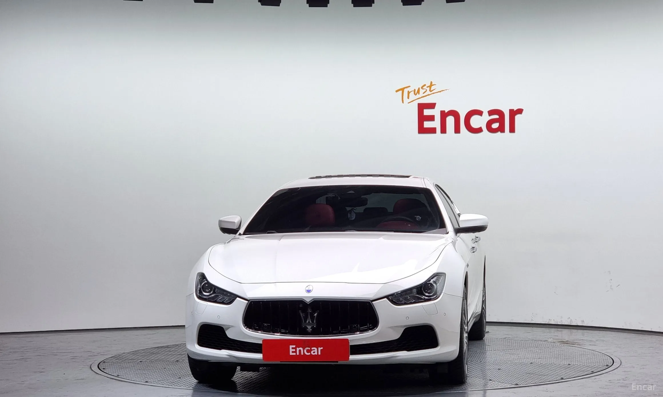 Maserati Ghibli превью 3