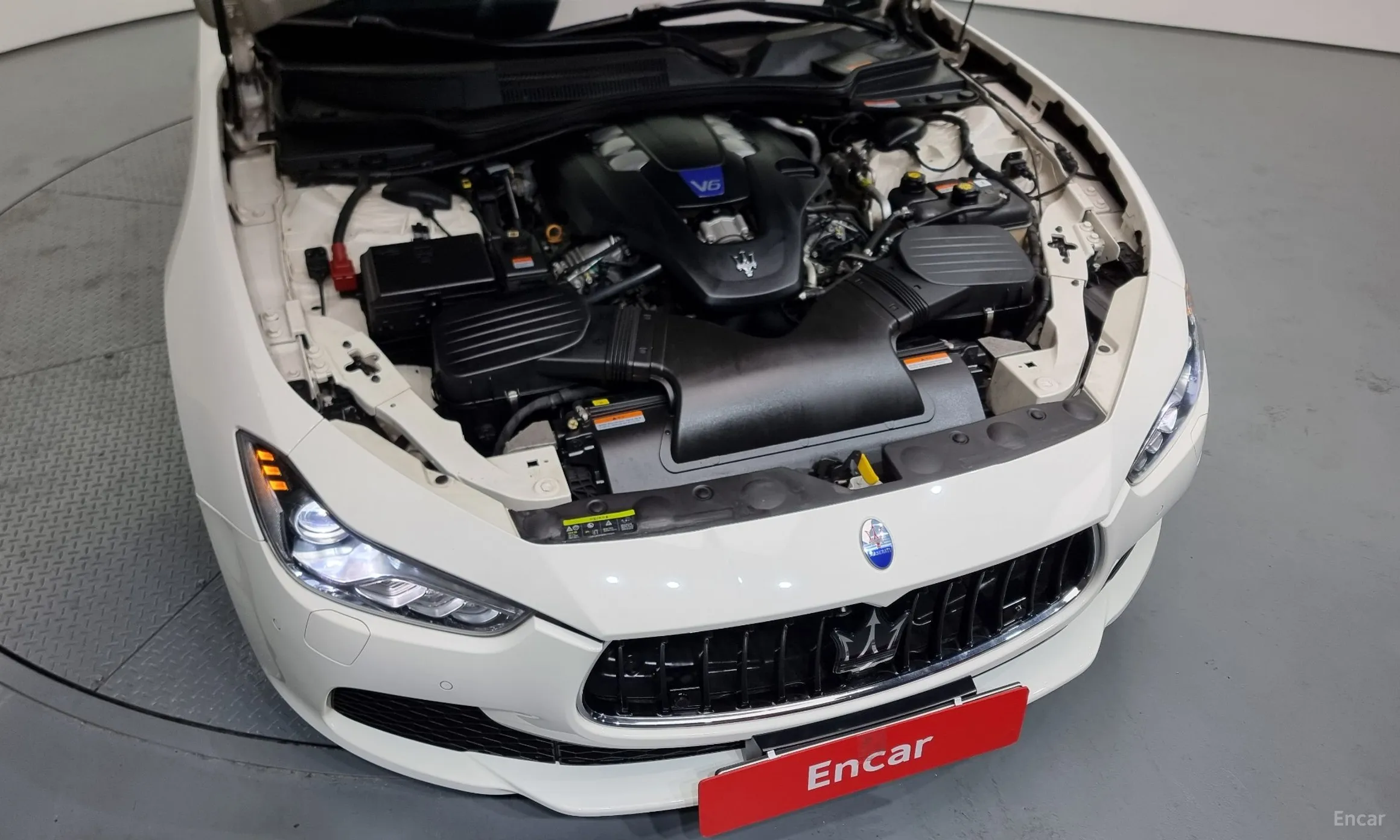 Maserati Ghibli превью 6